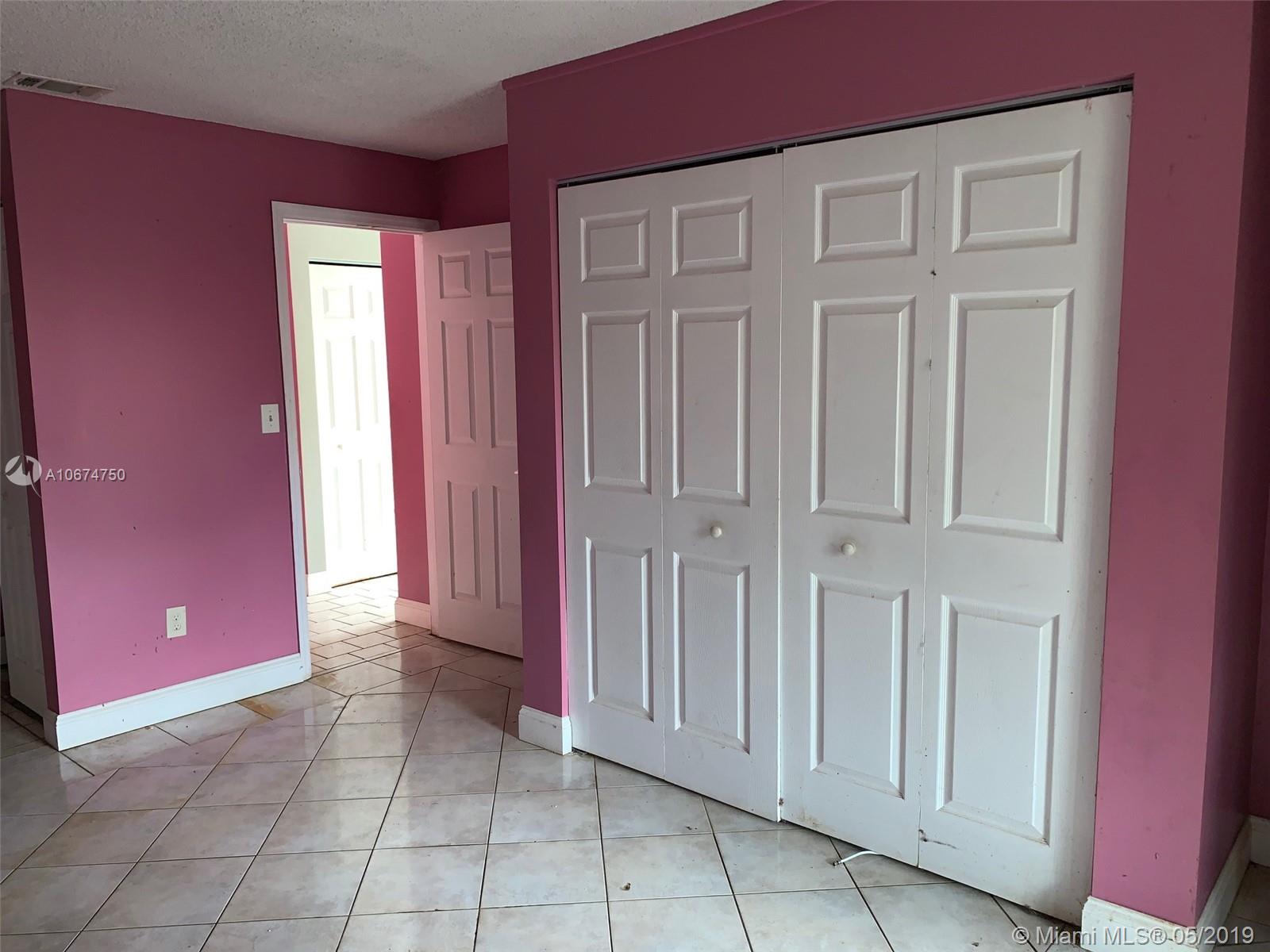 WOODGATE FIRST ADDITION - Residential