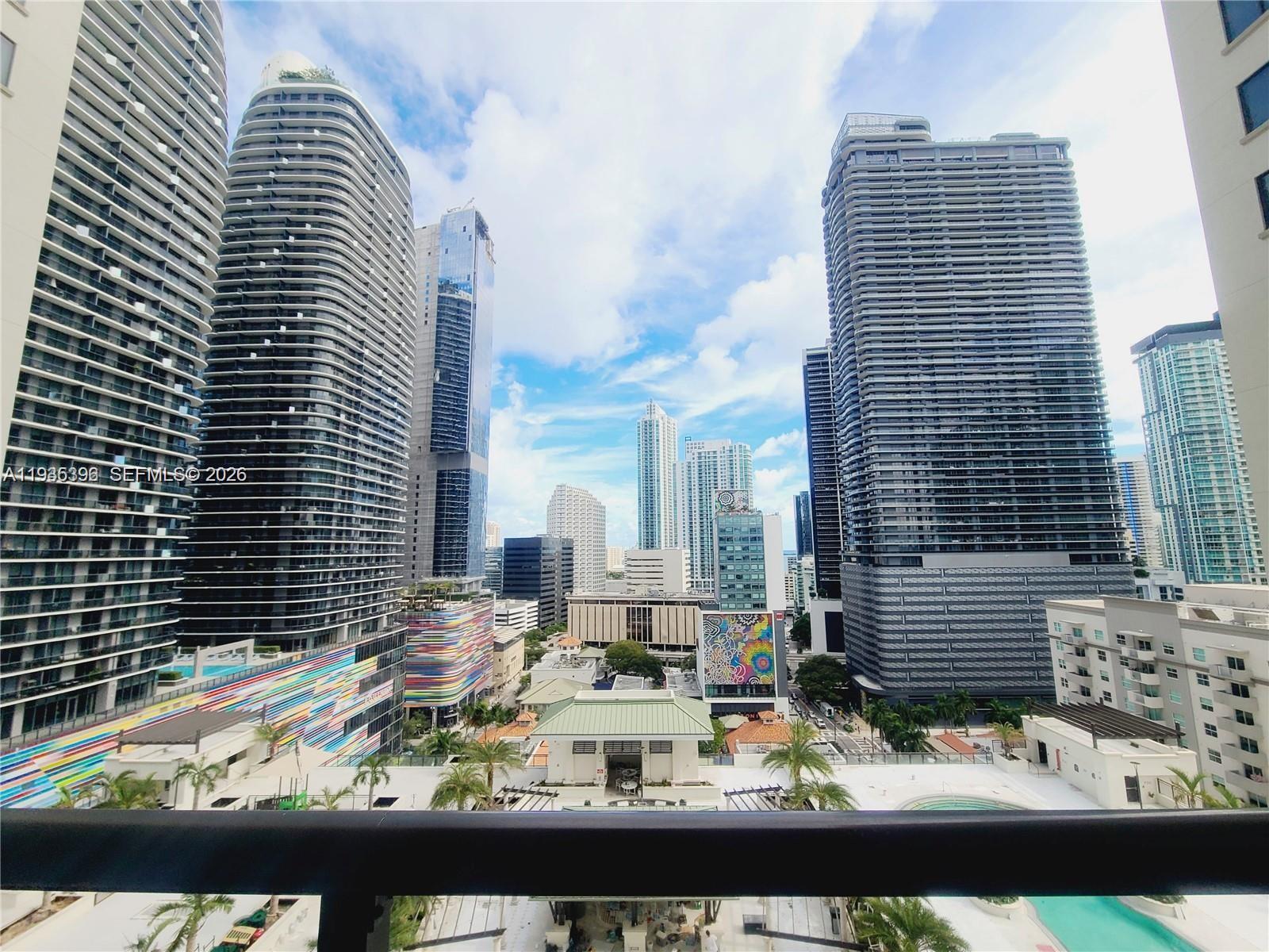 999 SW 1 Avenue 2008