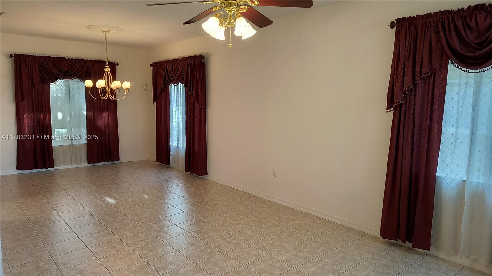 KEYS-GATE NO 3 - Residential