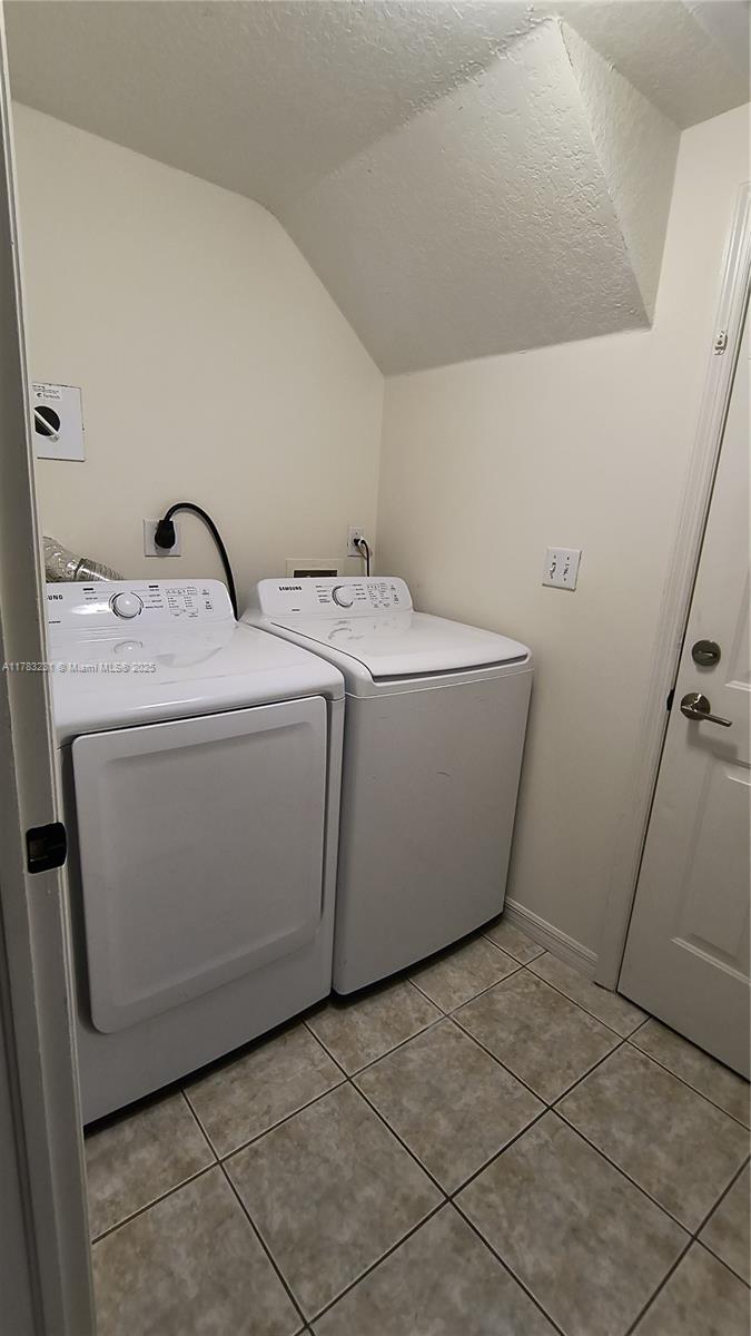 KEYS-GATE NO 3 - Residential