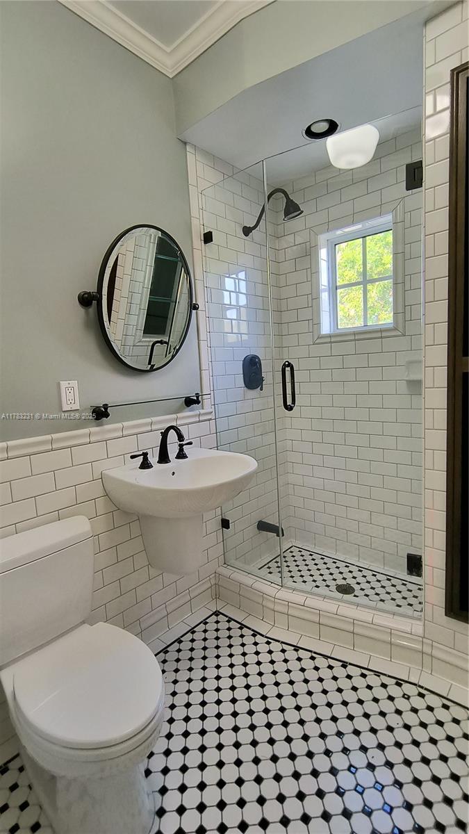 KEYS-GATE NO 3 - Residential