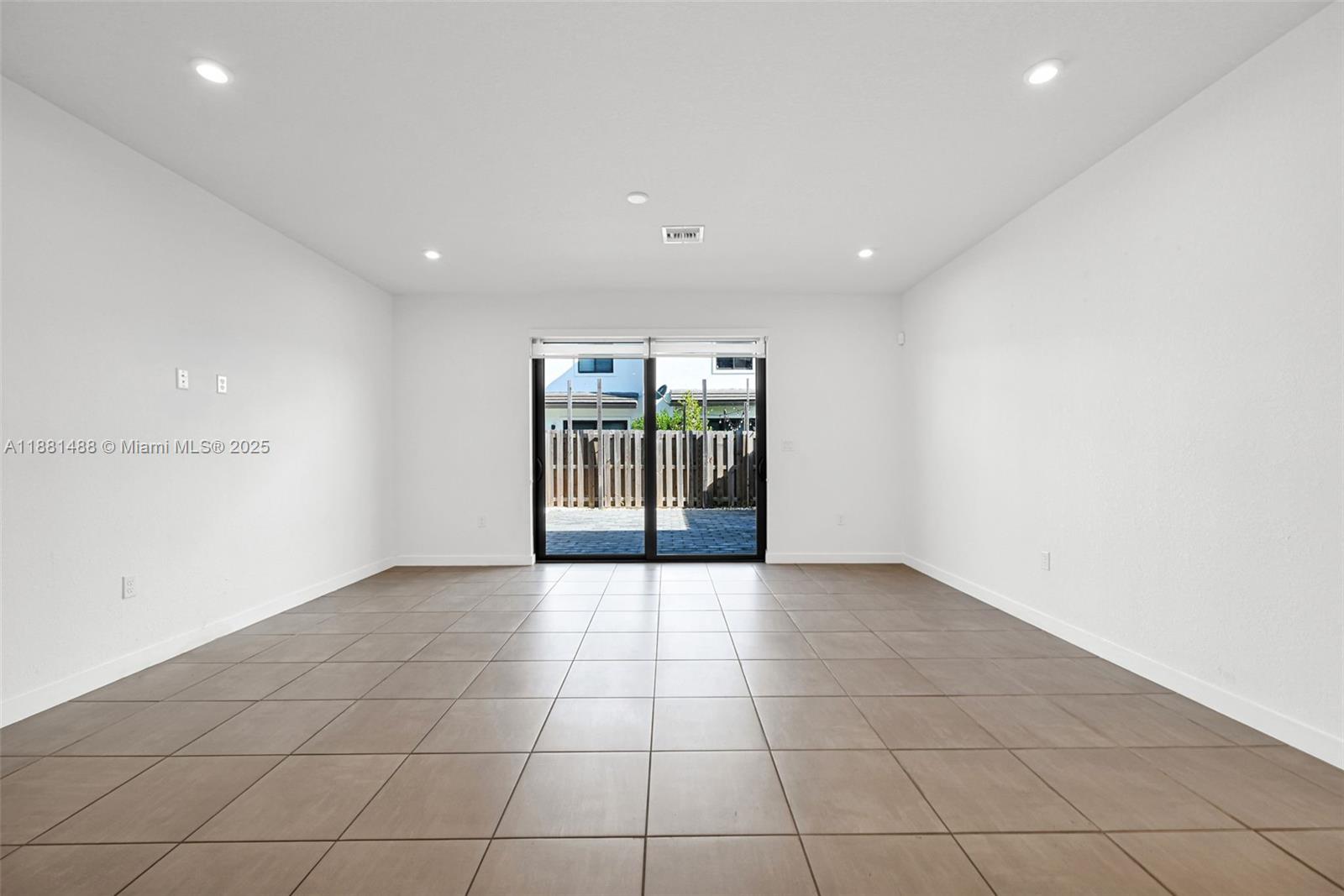 MC RESIDENTIAL - Residential