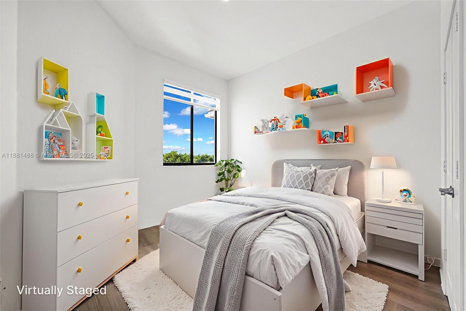 MC RESIDENTIAL - Residential