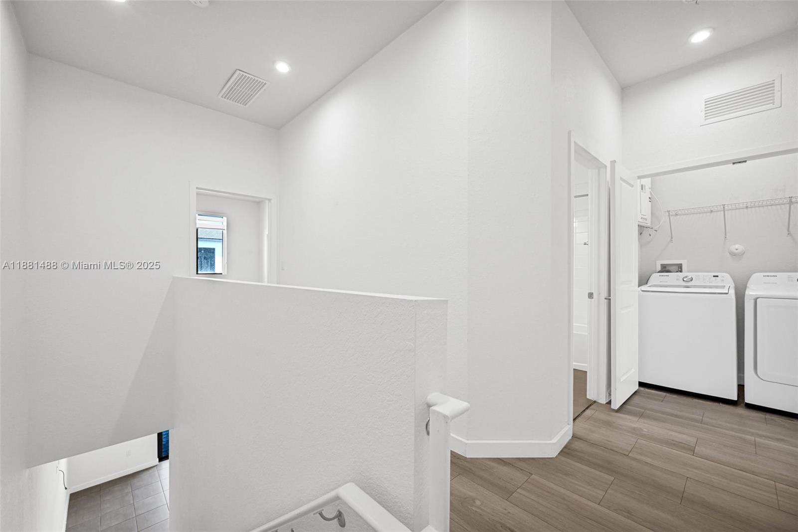 MC RESIDENTIAL - Residential