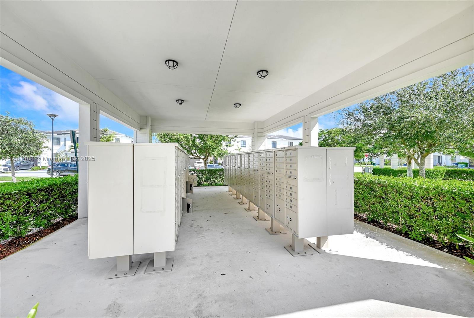 MC RESIDENTIAL - Residential