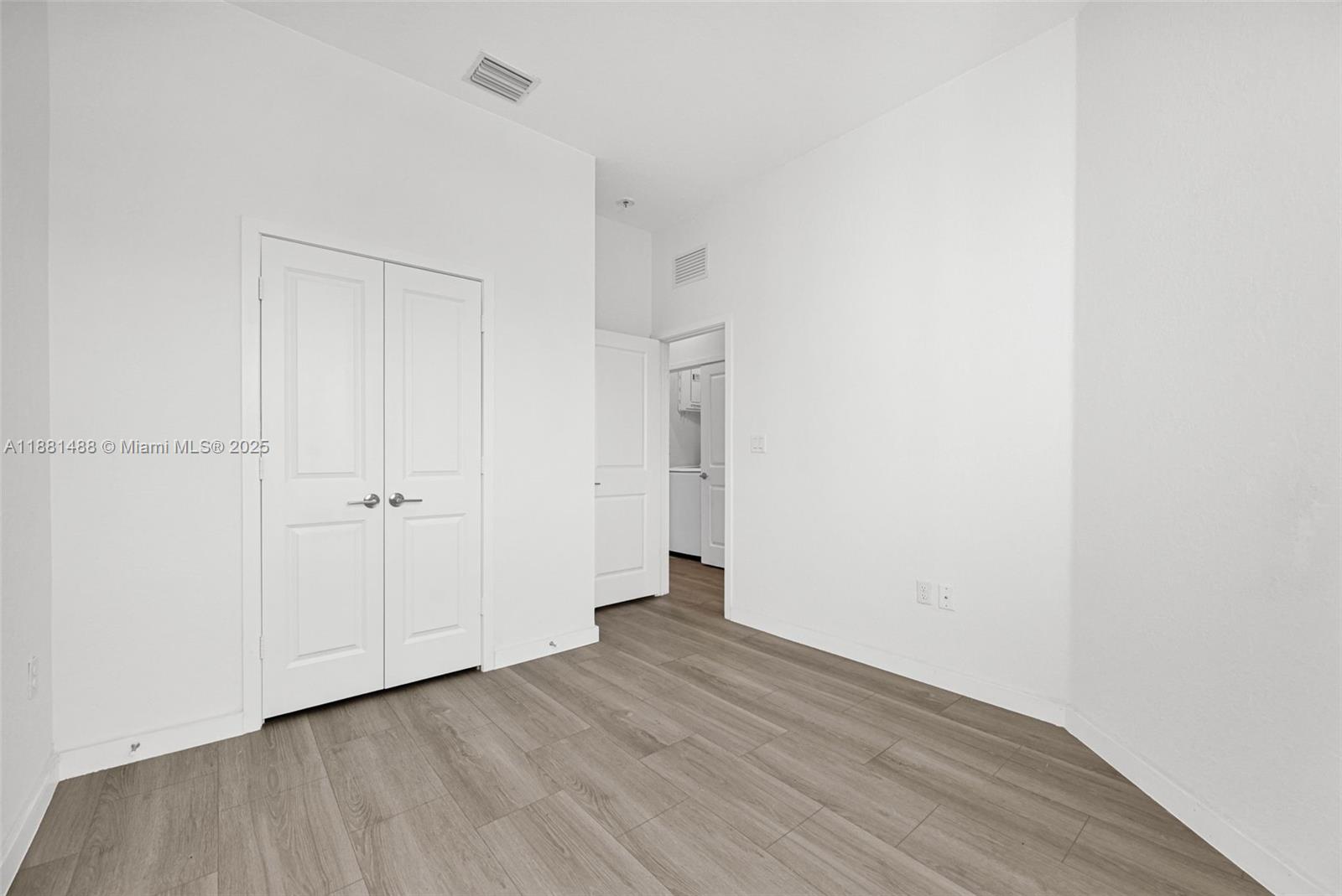 MC RESIDENTIAL - Residential