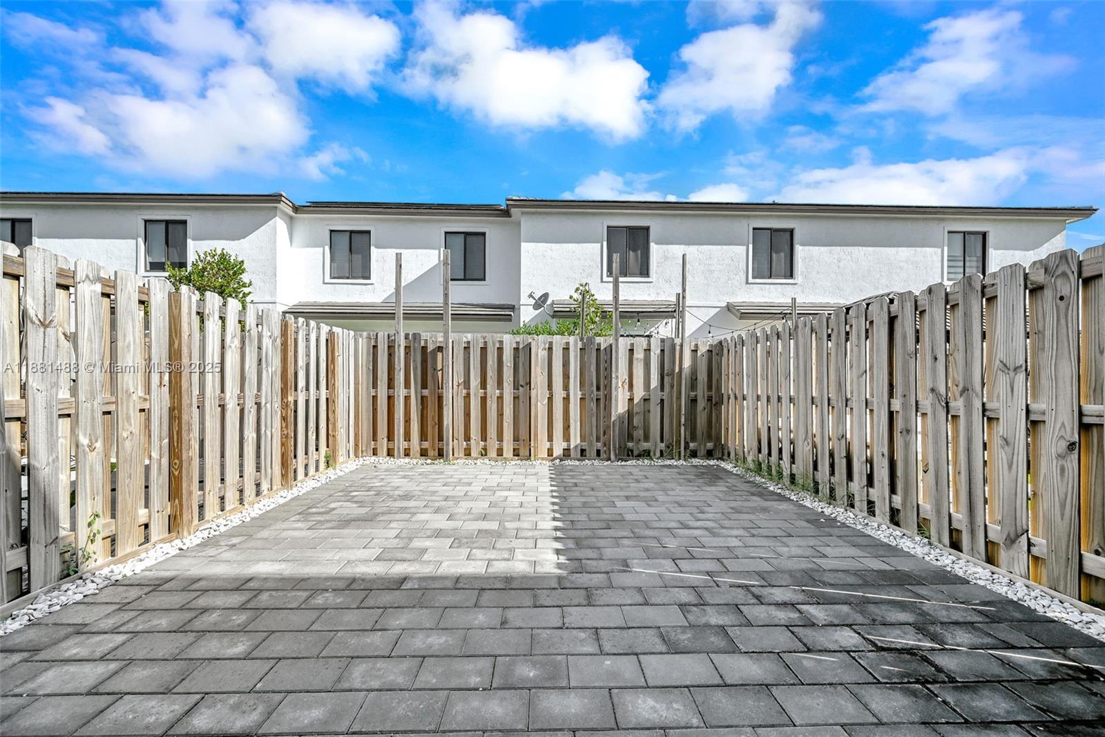 MC RESIDENTIAL - Residential