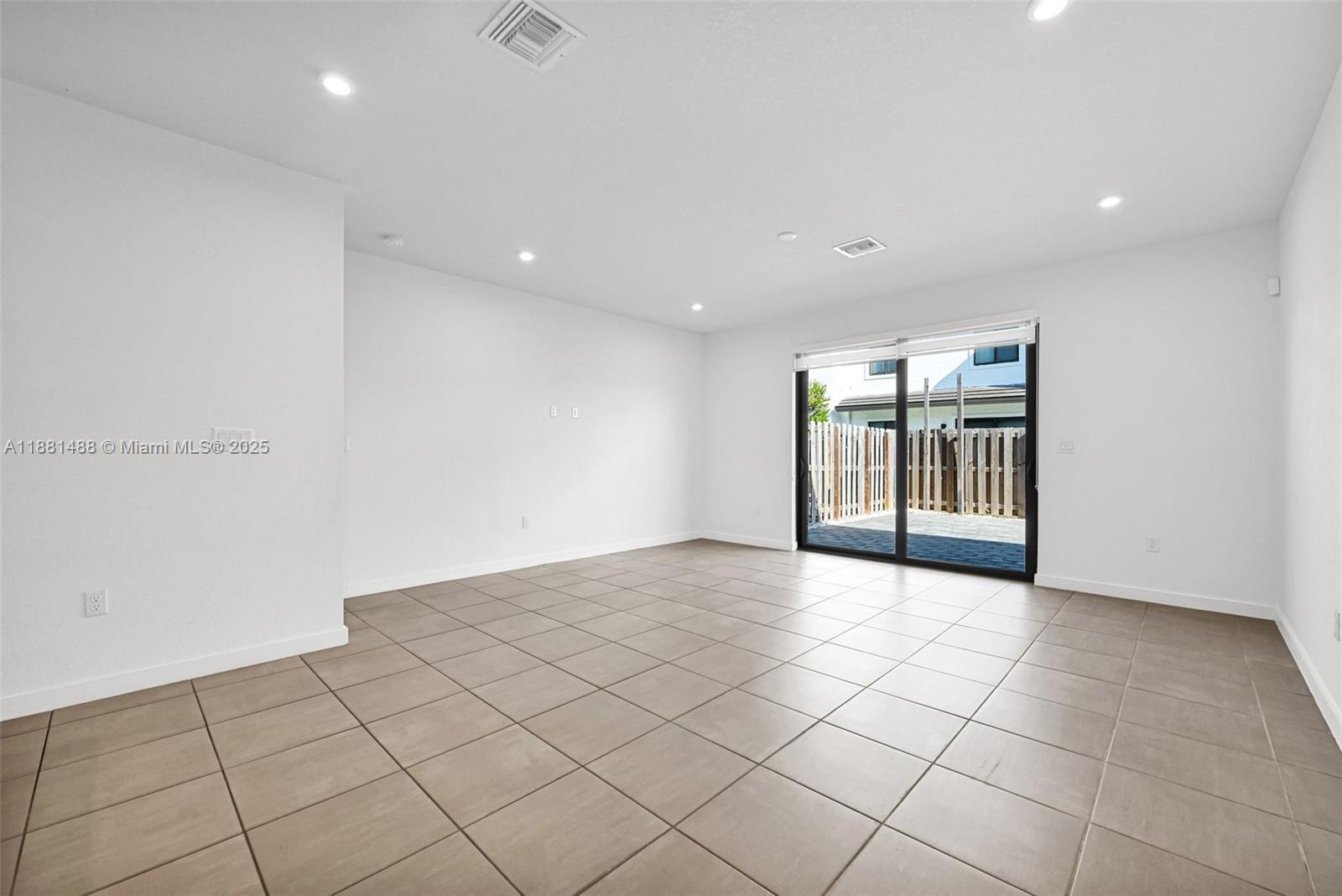 MC RESIDENTIAL - Residential