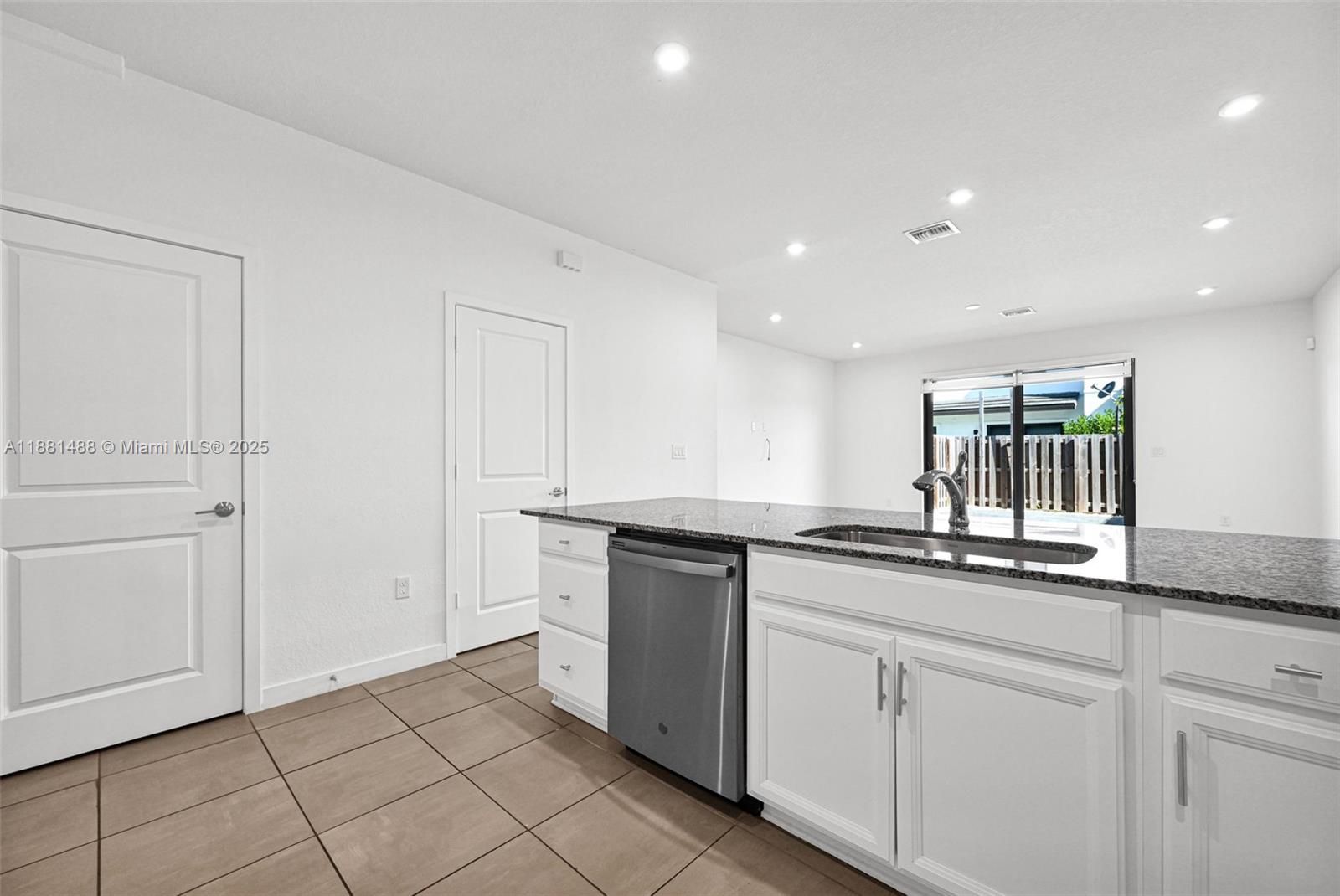 MC RESIDENTIAL - Residential