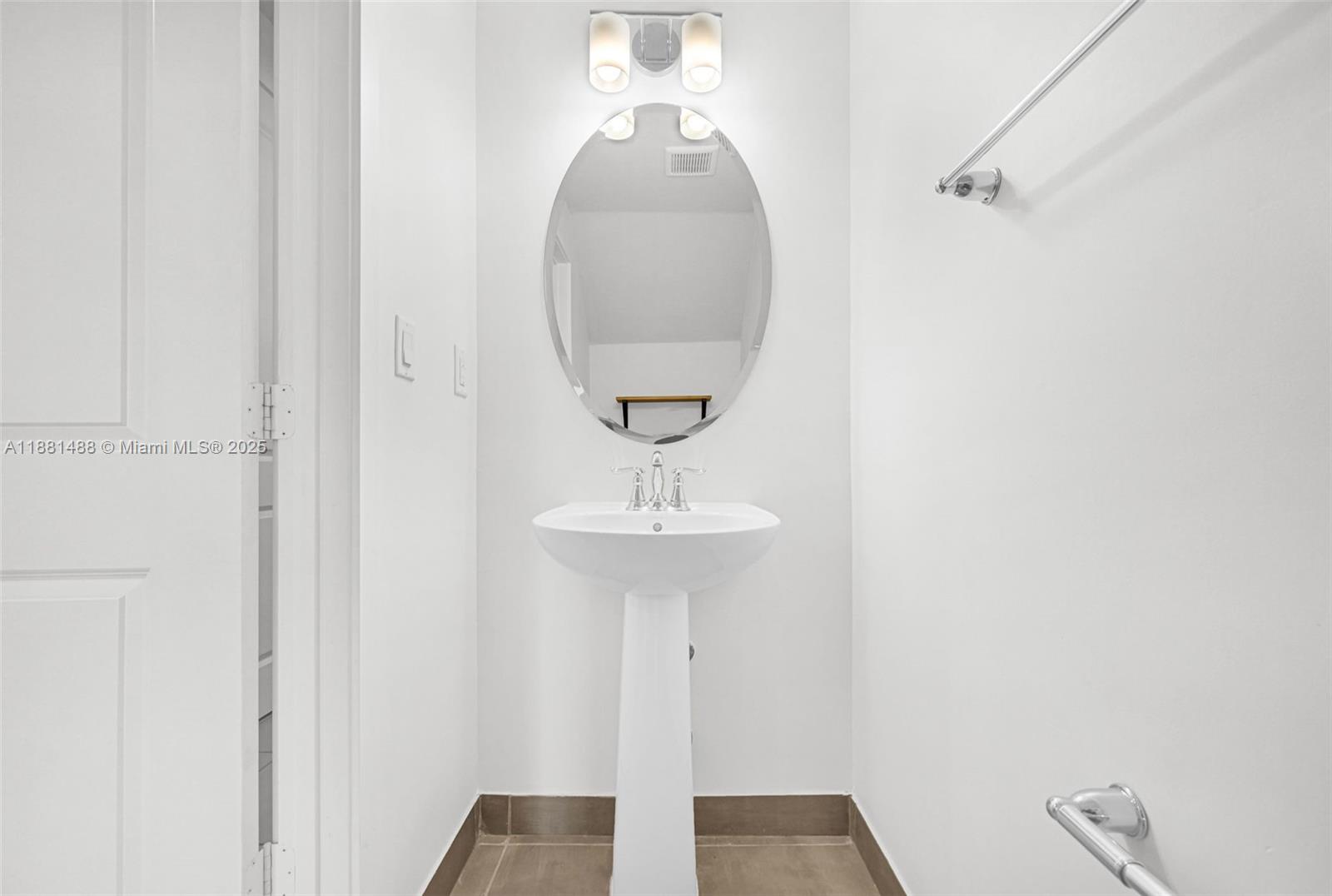 MC RESIDENTIAL - Residential