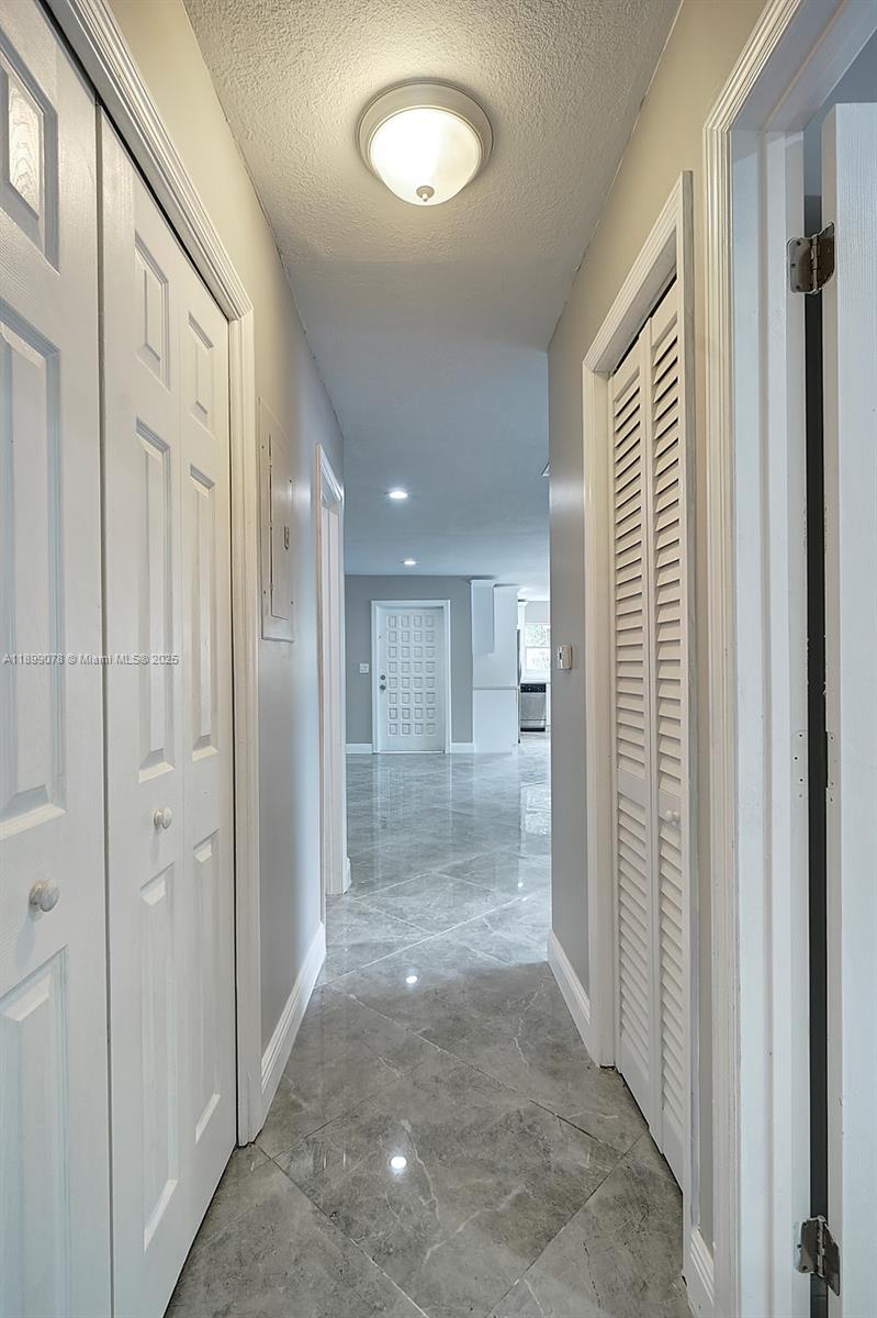 LAKES GARDEN CONDO - Residential Lease