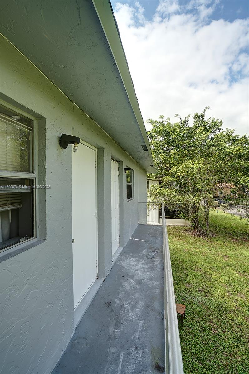 LAKES GARDEN CONDO - Residential Lease