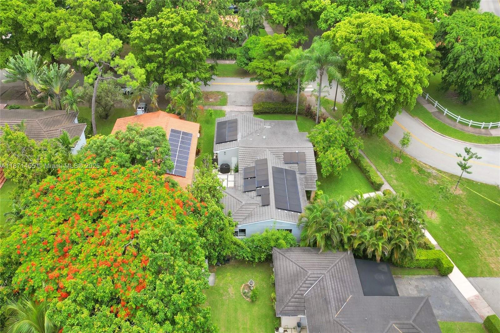 CORAL GABLES RIV SEC 6 - Residential Lease