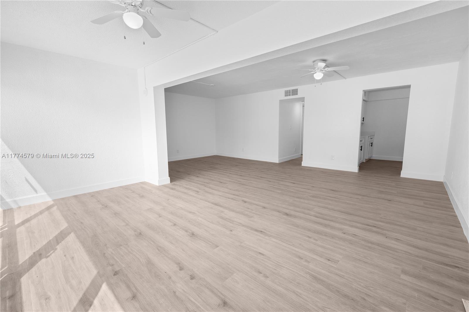 PRIVATEER - Residential