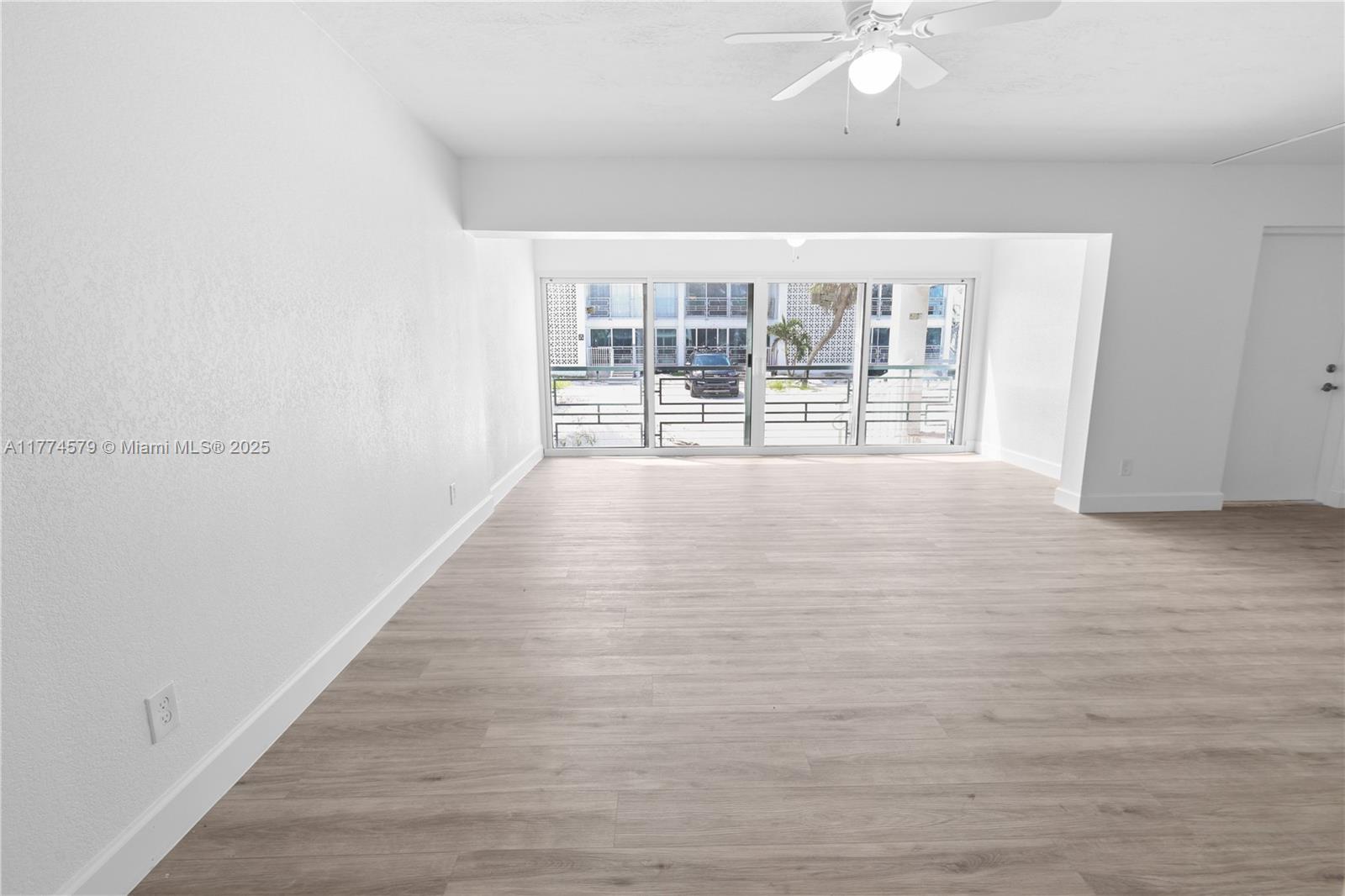 PRIVATEER - Residential