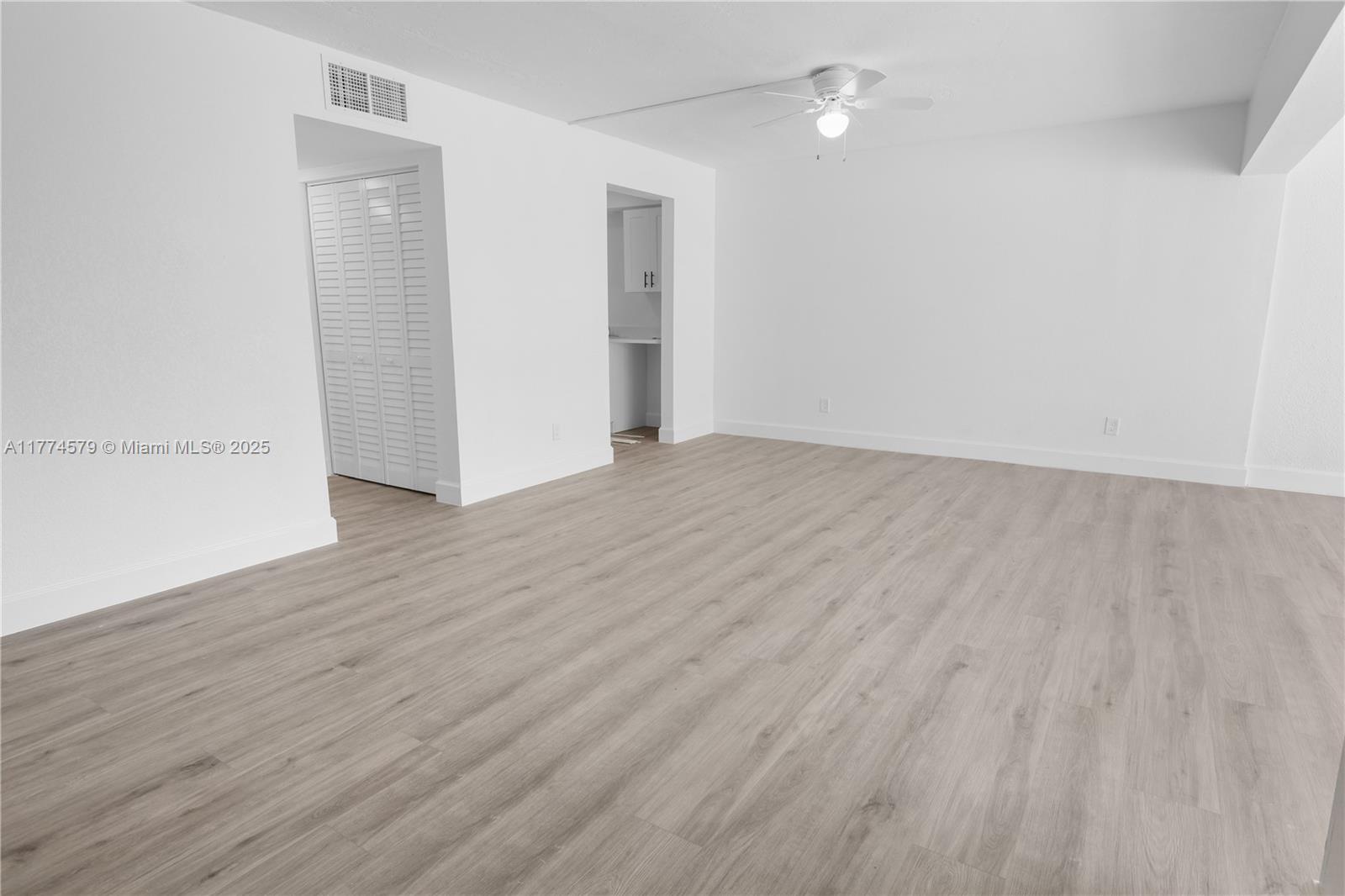 PRIVATEER - Residential