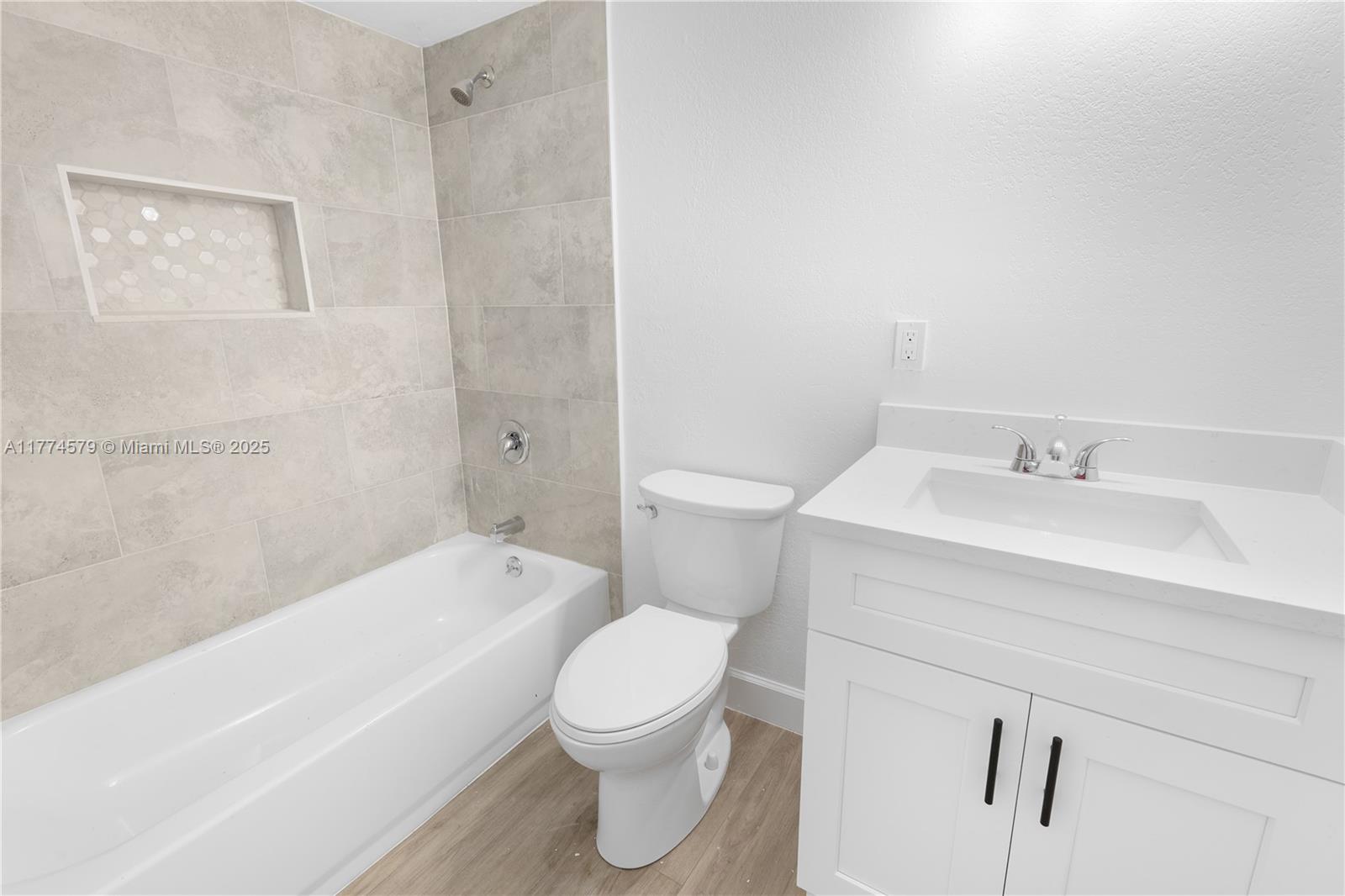 PRIVATEER - Residential