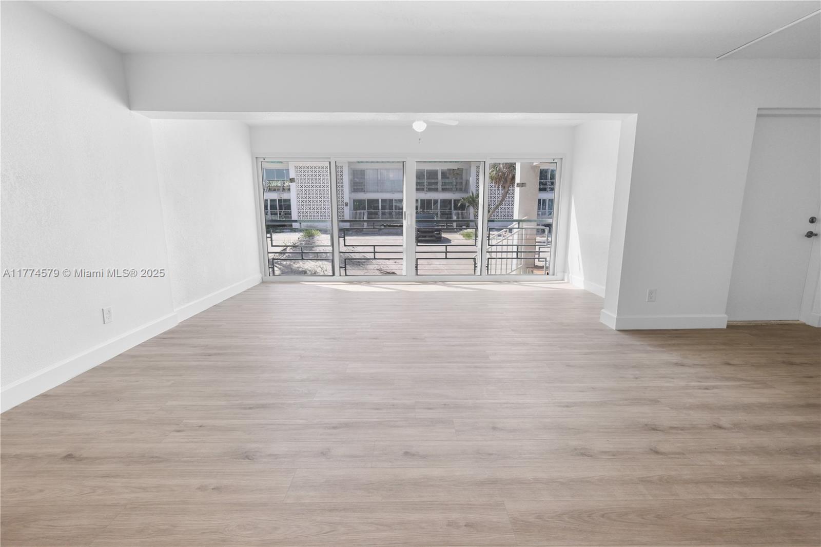 PRIVATEER - Residential