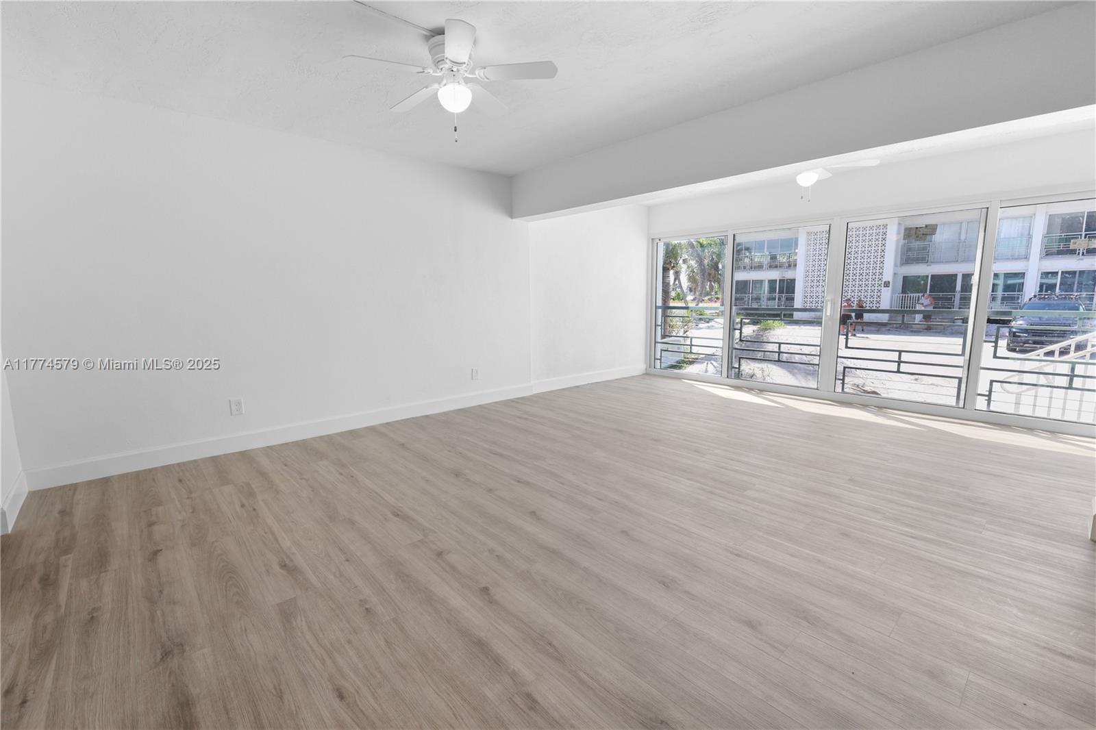 PRIVATEER - Residential