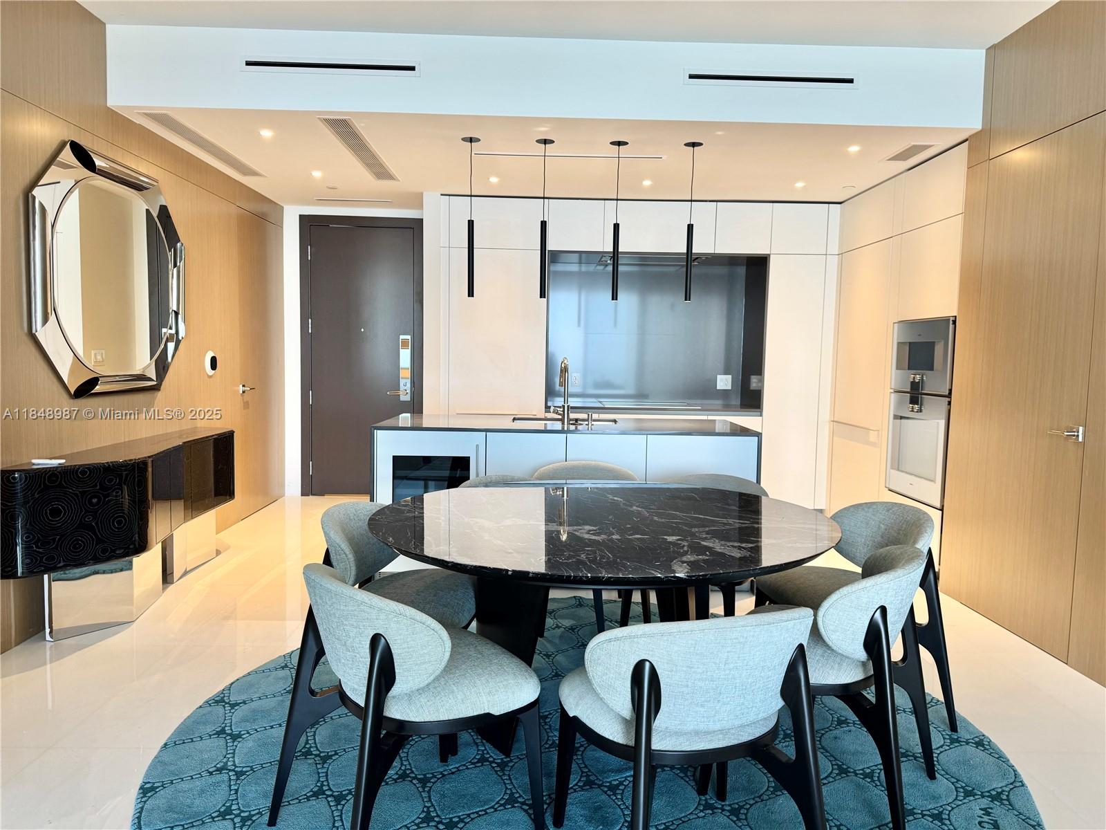 300 Biscayne Boulevard Way 4705W