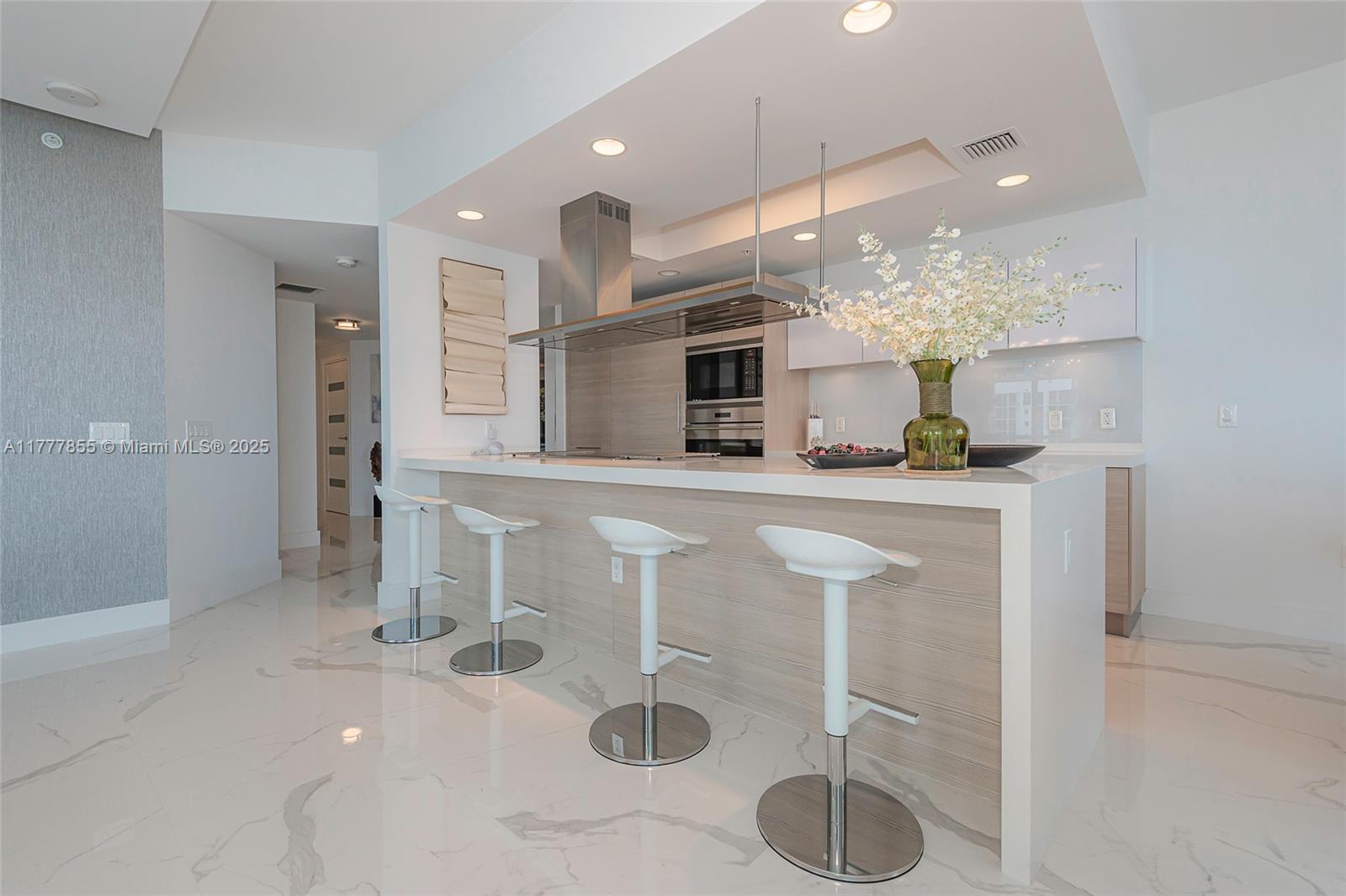 MARINA PALMS RESIDENCES N - Residential