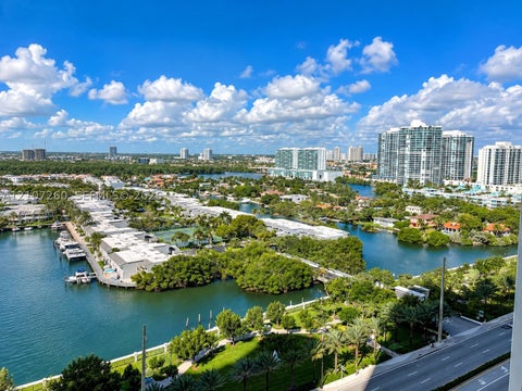 Photo of 16001 Collins Ave #1605, Sunny Isles Beach, FL 33160 (MLS # A12107260)