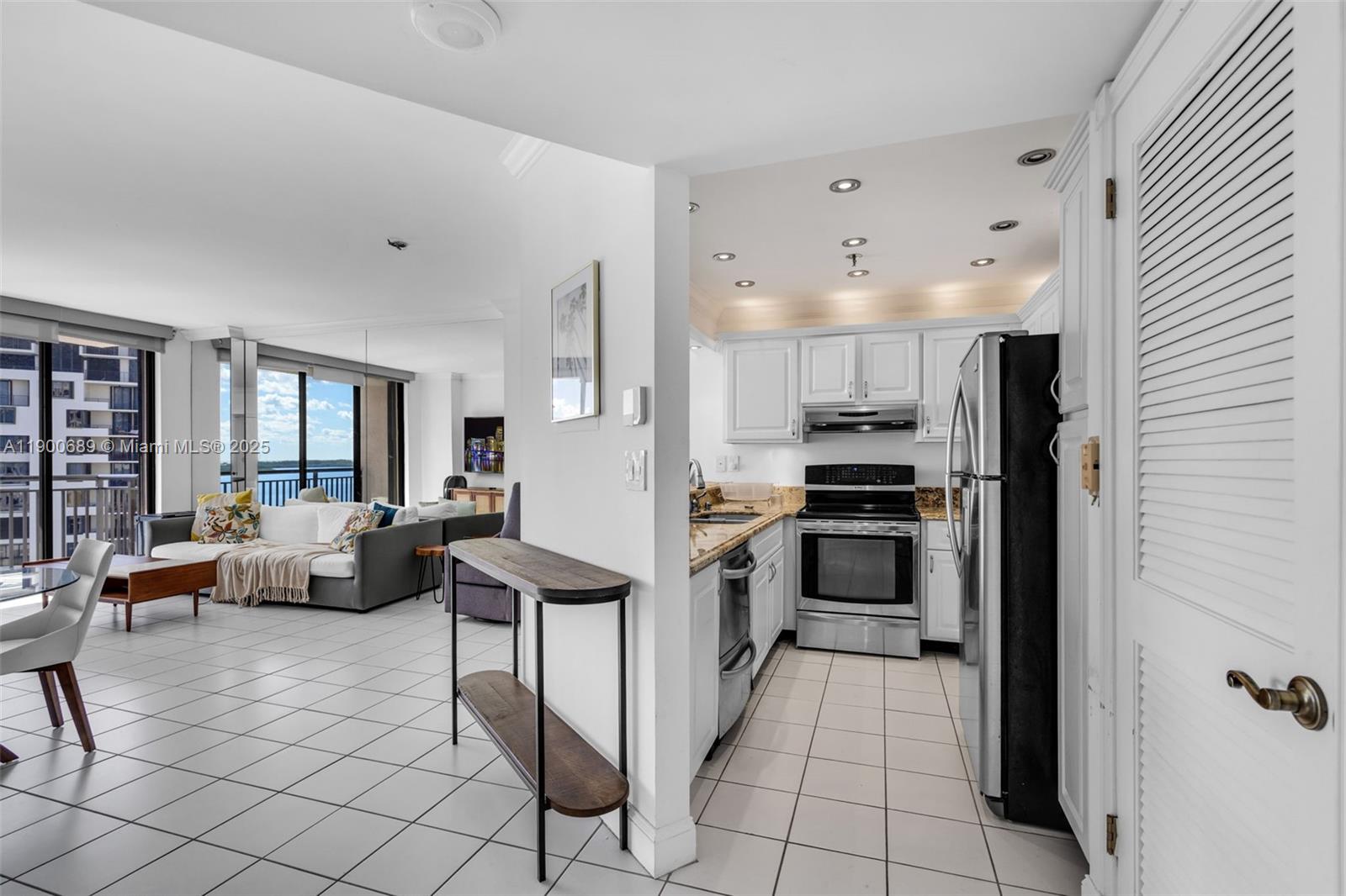 BRICKELL KEY II CONDO - Residential