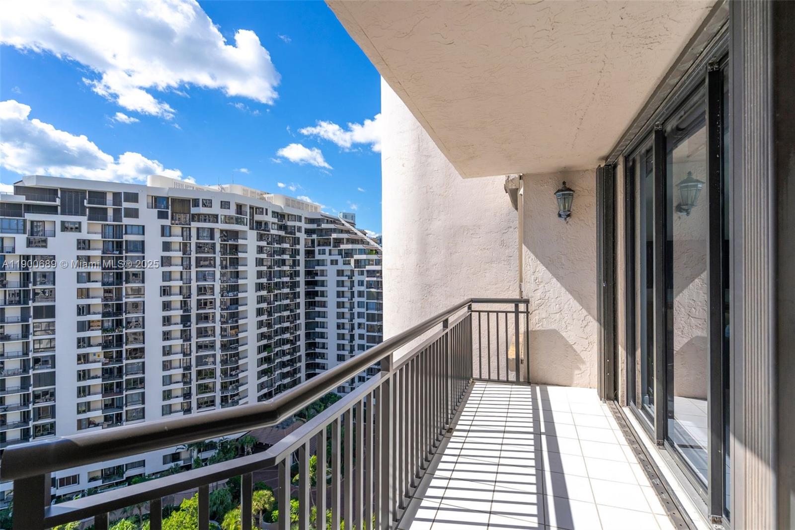 BRICKELL KEY II CONDO - Residential