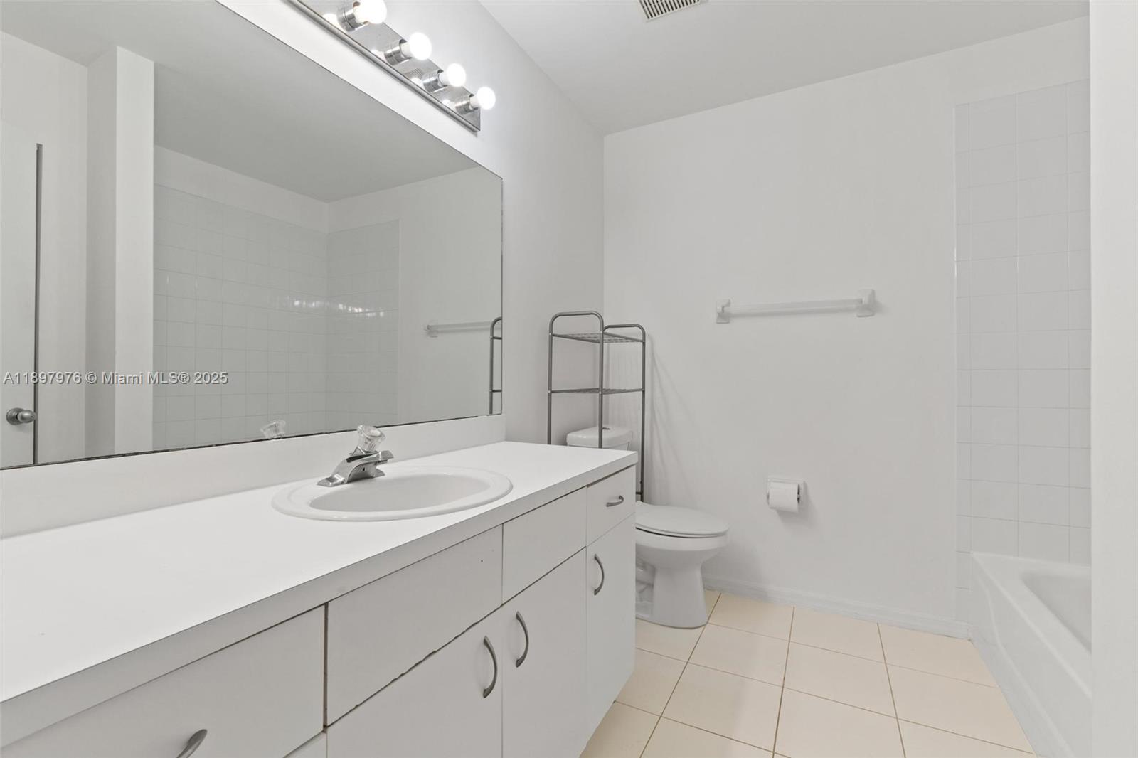 TARA II CONDO - Residential