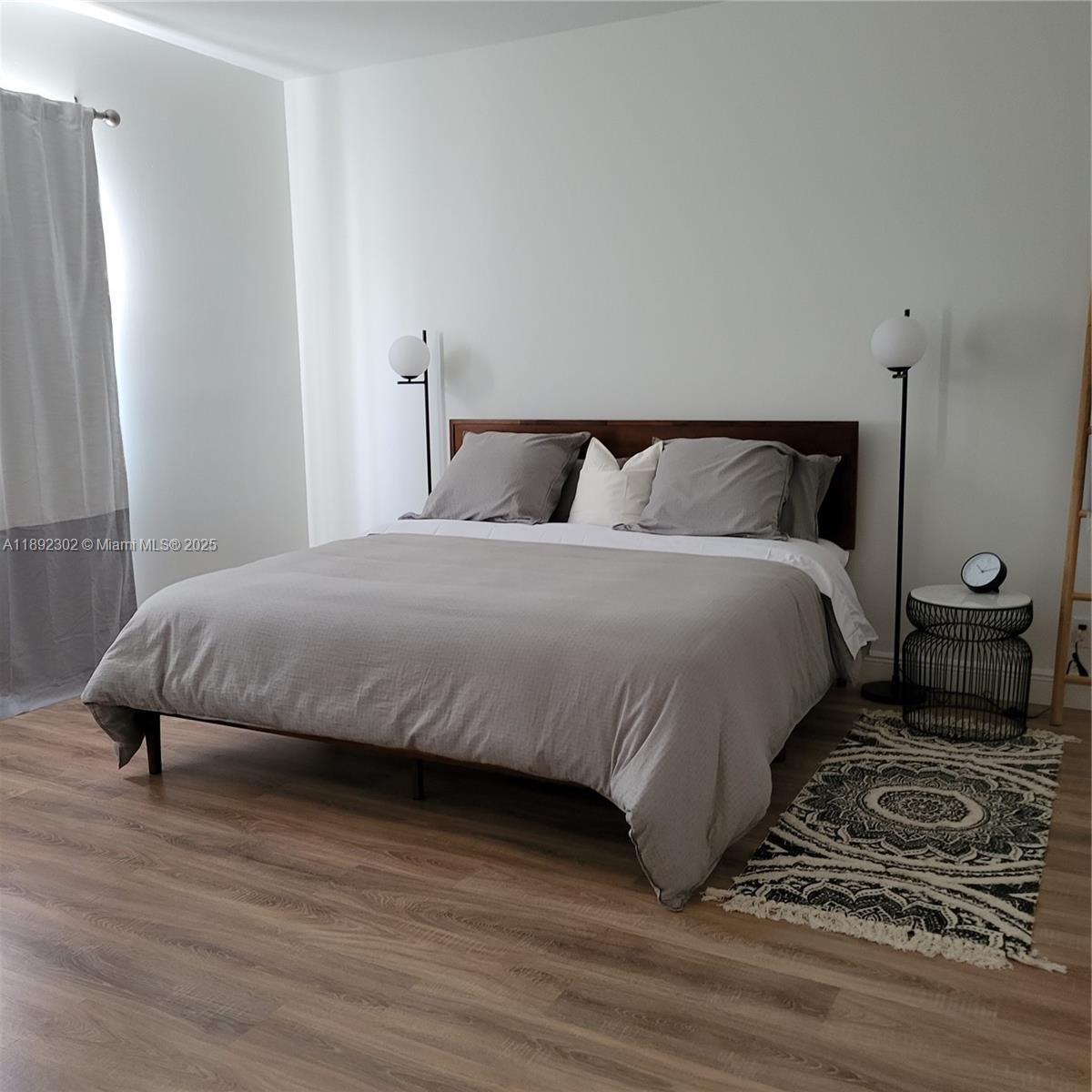 EL VIENTO AT BOCA POINTE - Residential Lease