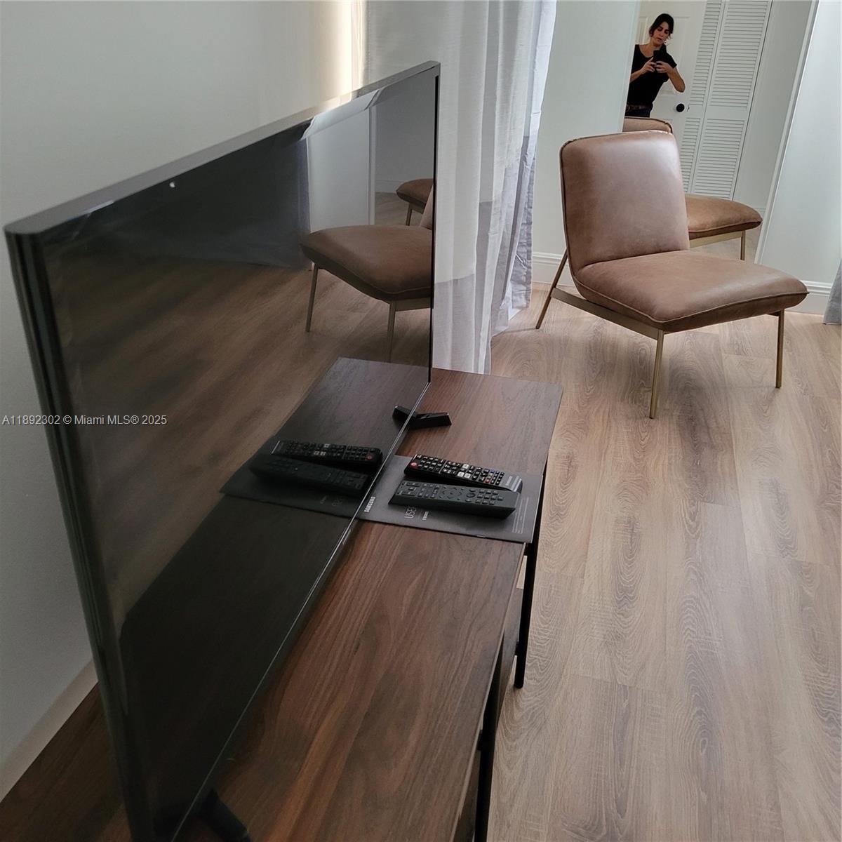 EL VIENTO AT BOCA POINTE - Residential Lease