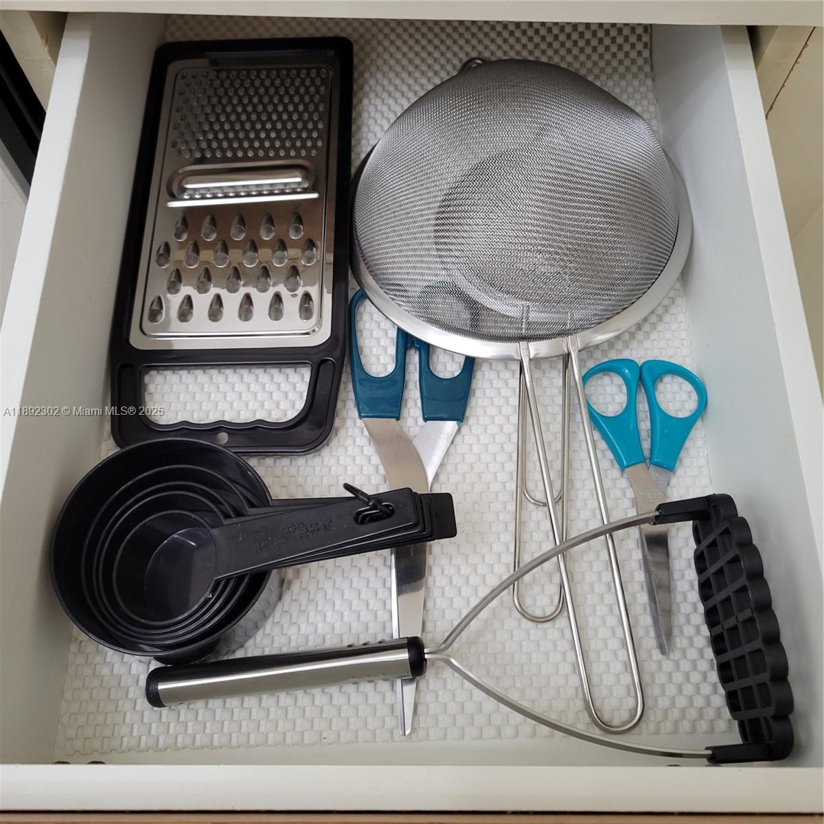 EL VIENTO AT BOCA POINTE - Residential Lease