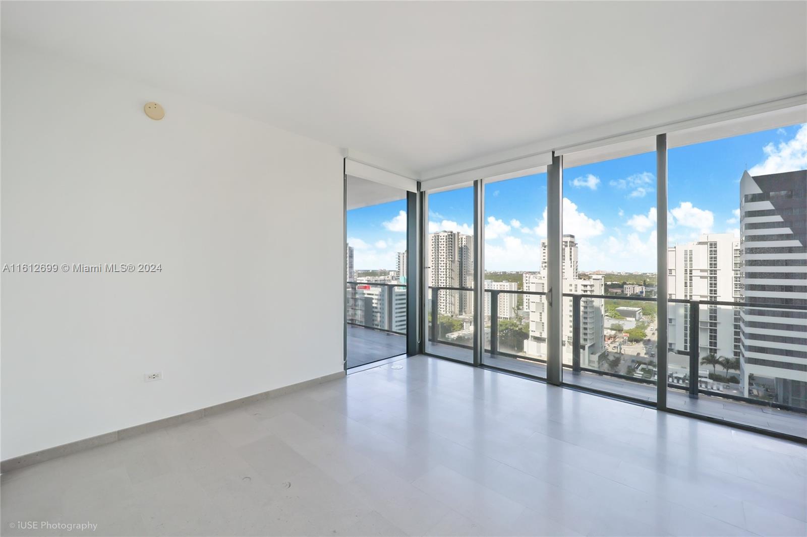 RISE CONDO - Residential Lease