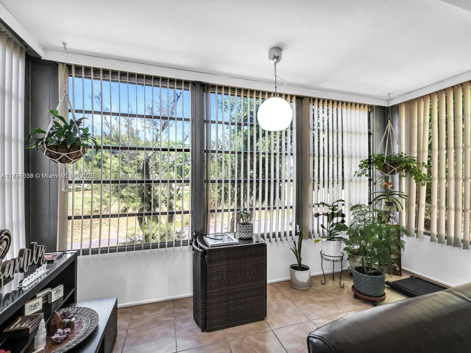 SANDS POINT CONDOMINIUM V - Residential Lease