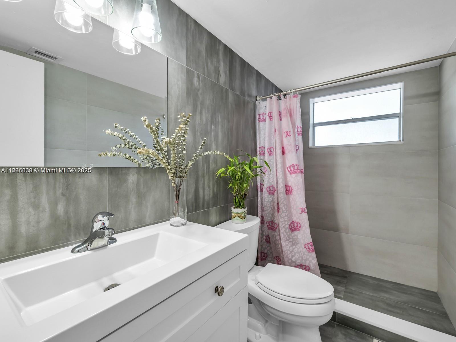 SANDS POINT CONDOMINIUM V - Residential Lease