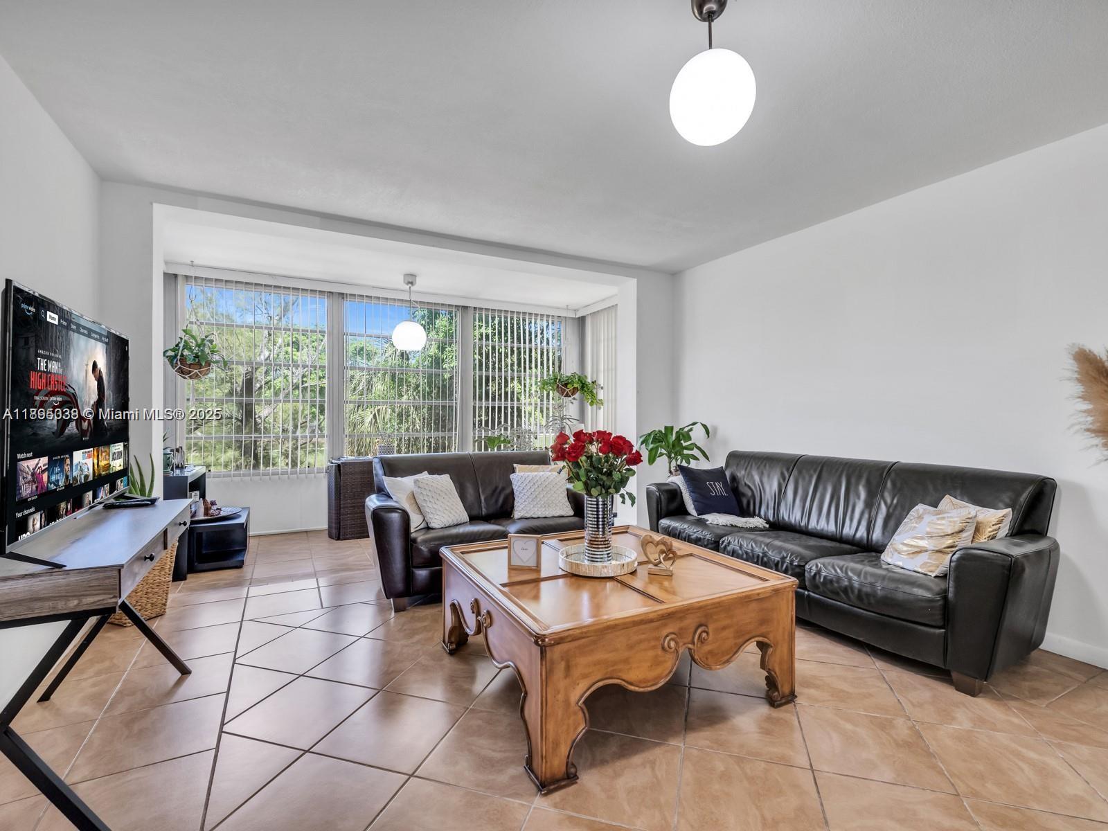 SANDS POINT CONDOMINIUM V - Residential Lease