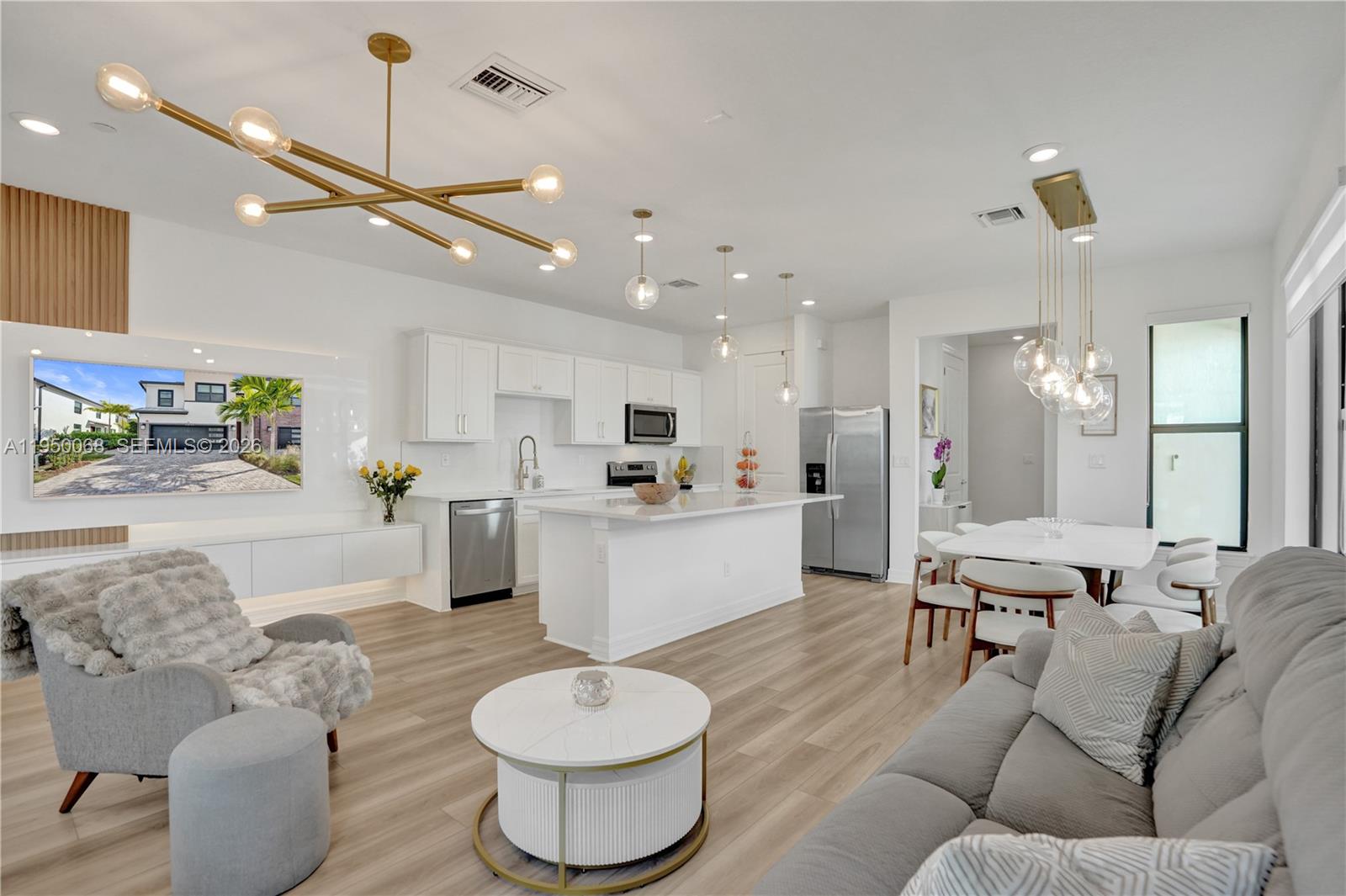 AMERICAN EXPRESS TRACT - Residential