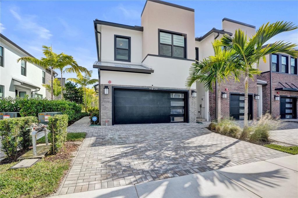 Photo of 8360 NW 7th Pl, Plantation, FL 33324 (MLS # A11950068)