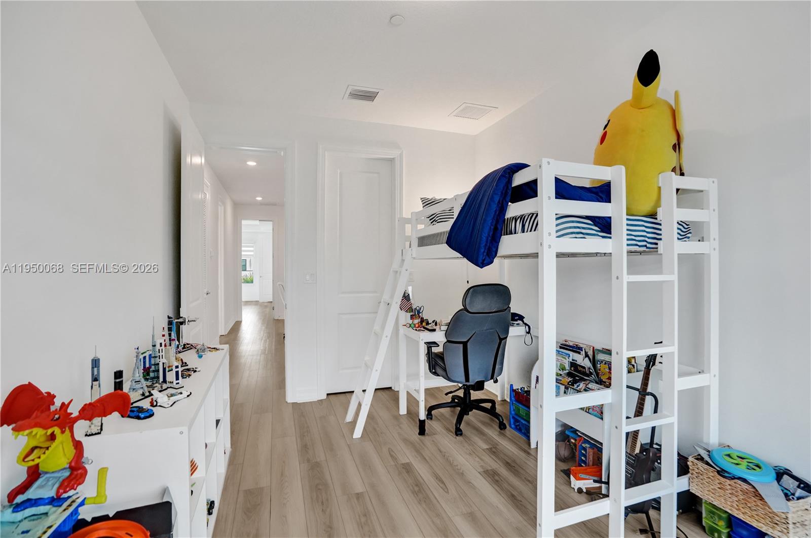 AMERICAN EXPRESS TRACT - Residential