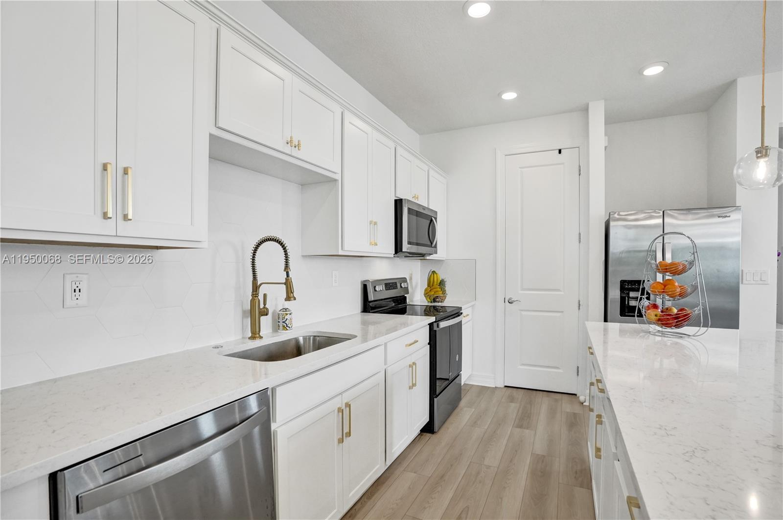 AMERICAN EXPRESS TRACT - Residential