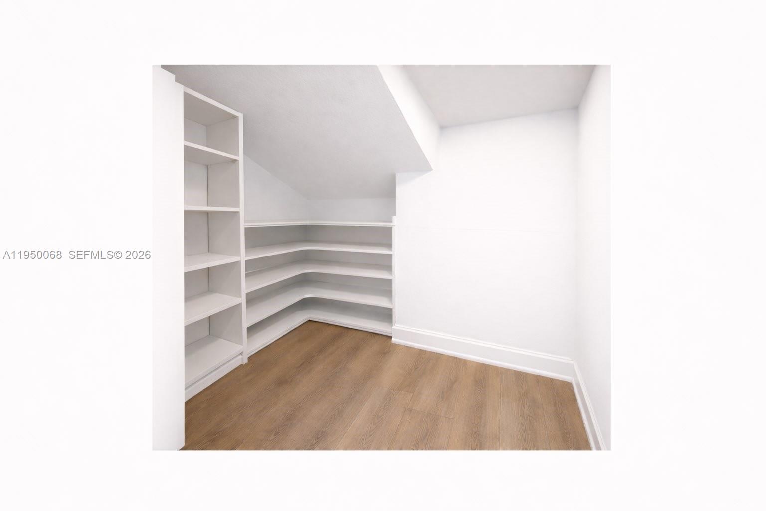 AMERICAN EXPRESS TRACT - Residential