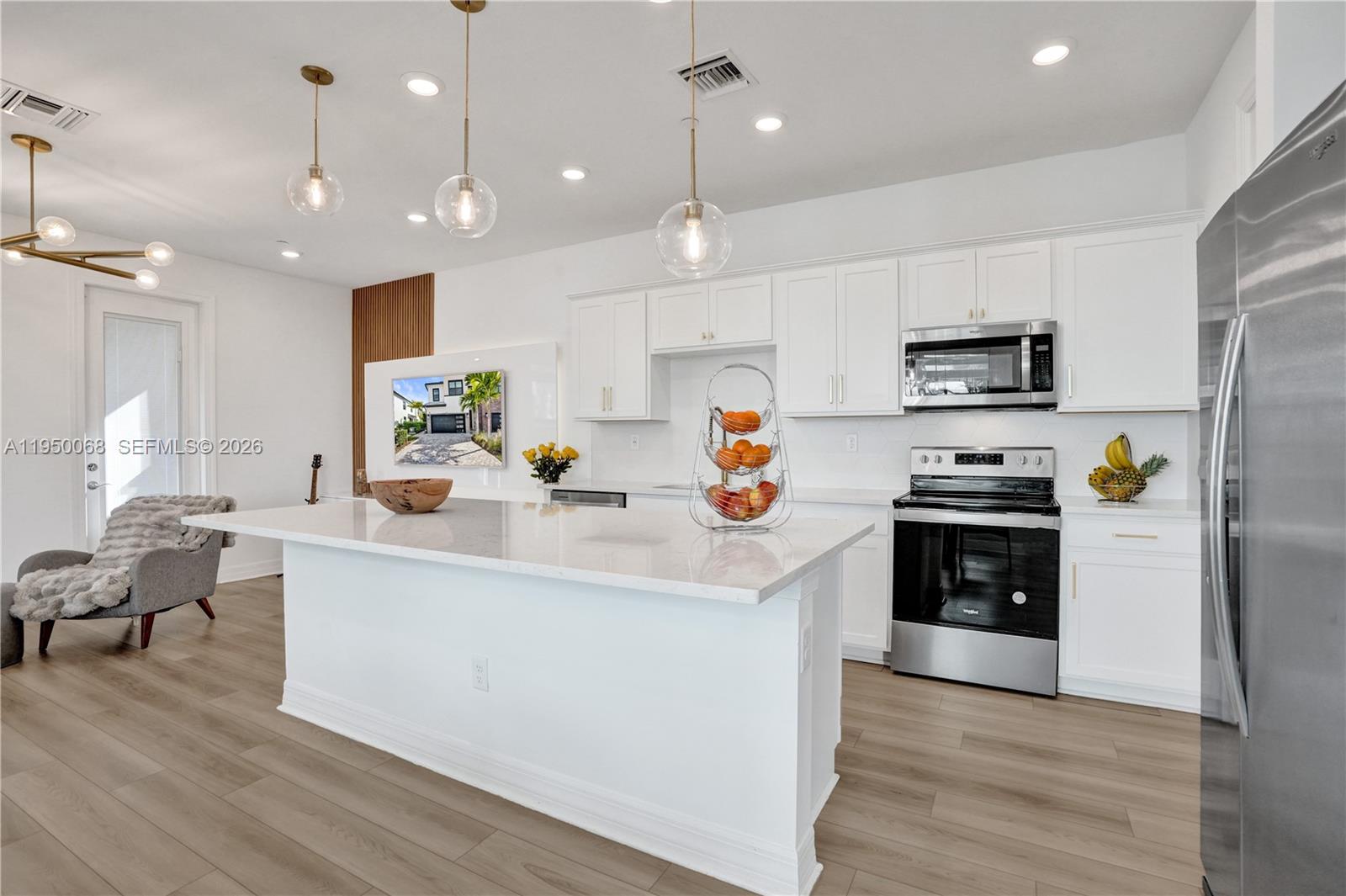 AMERICAN EXPRESS TRACT - Residential