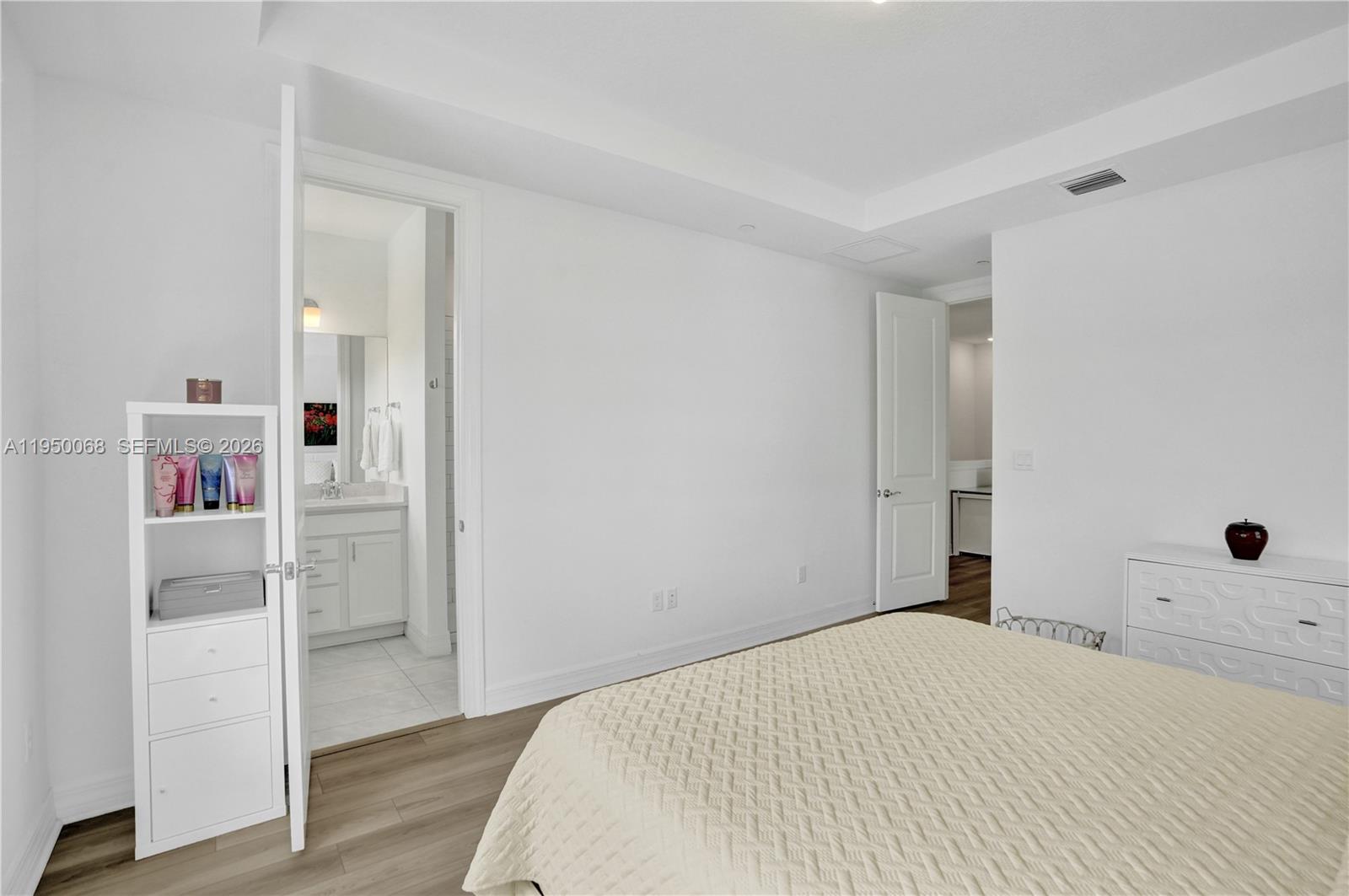 AMERICAN EXPRESS TRACT - Residential