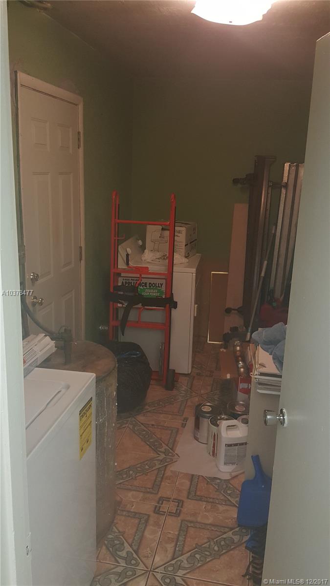 CAROL CITY 4TH ADDN - Residential