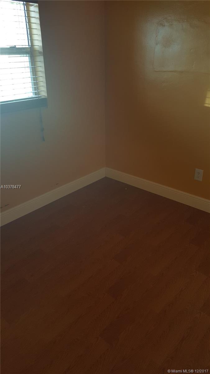 CAROL CITY 4TH ADDN - Residential