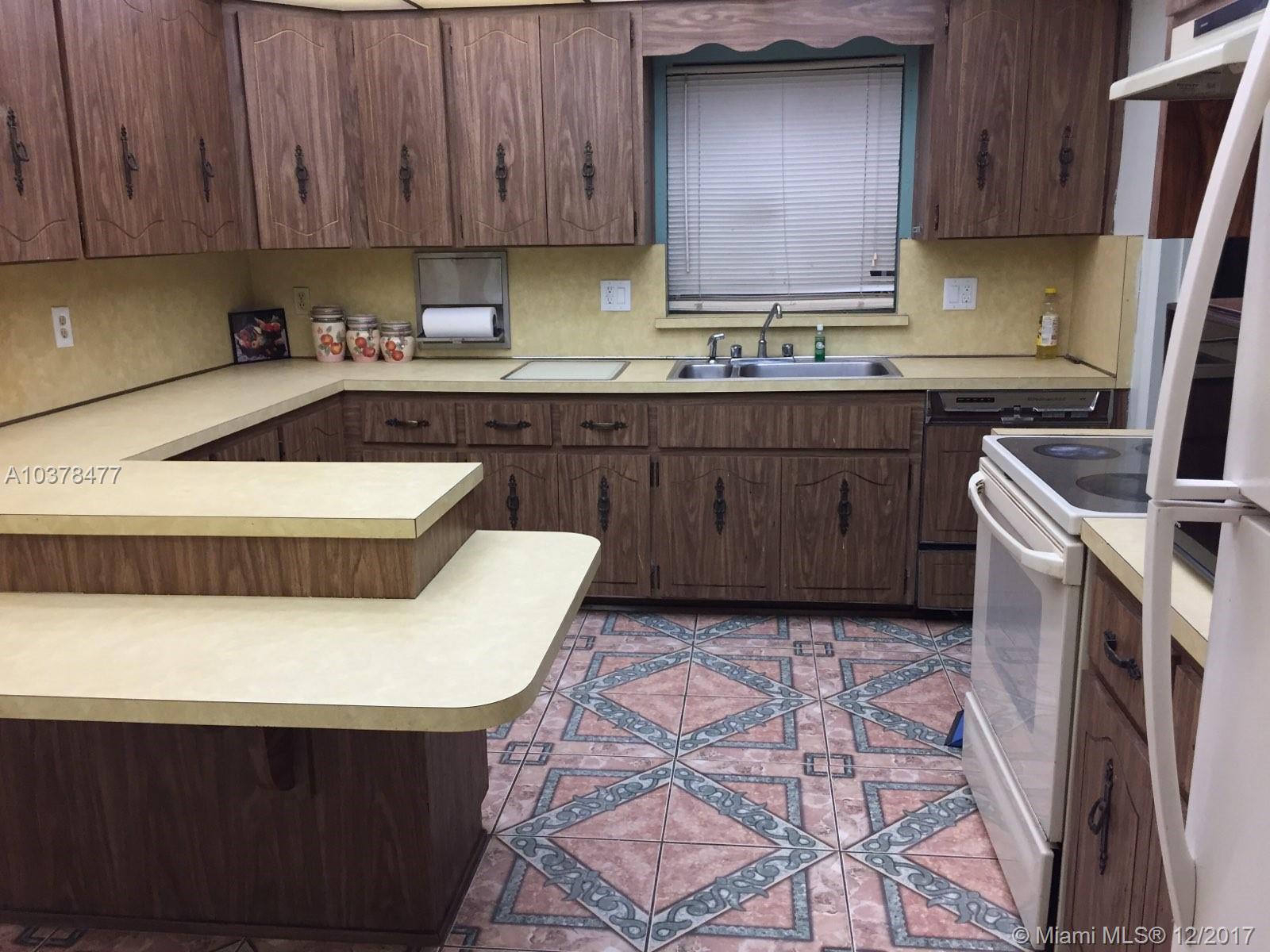 CAROL CITY 4TH ADDN - Residential