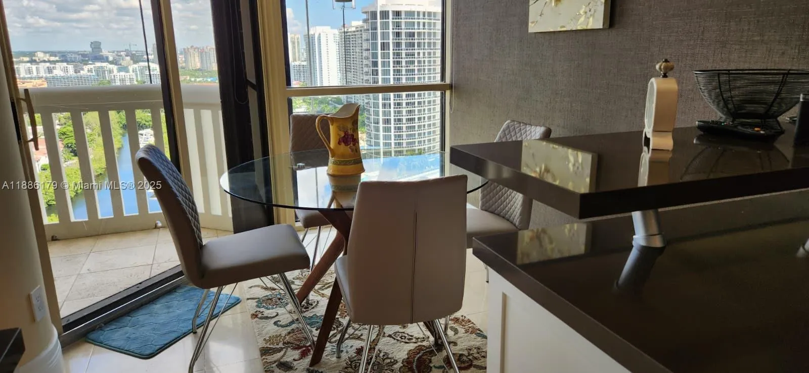 Aventura, Florida 33160, United States, 2 Bedrooms Bedrooms, ,2 BathroomsBathrooms,Residential,Active,218659