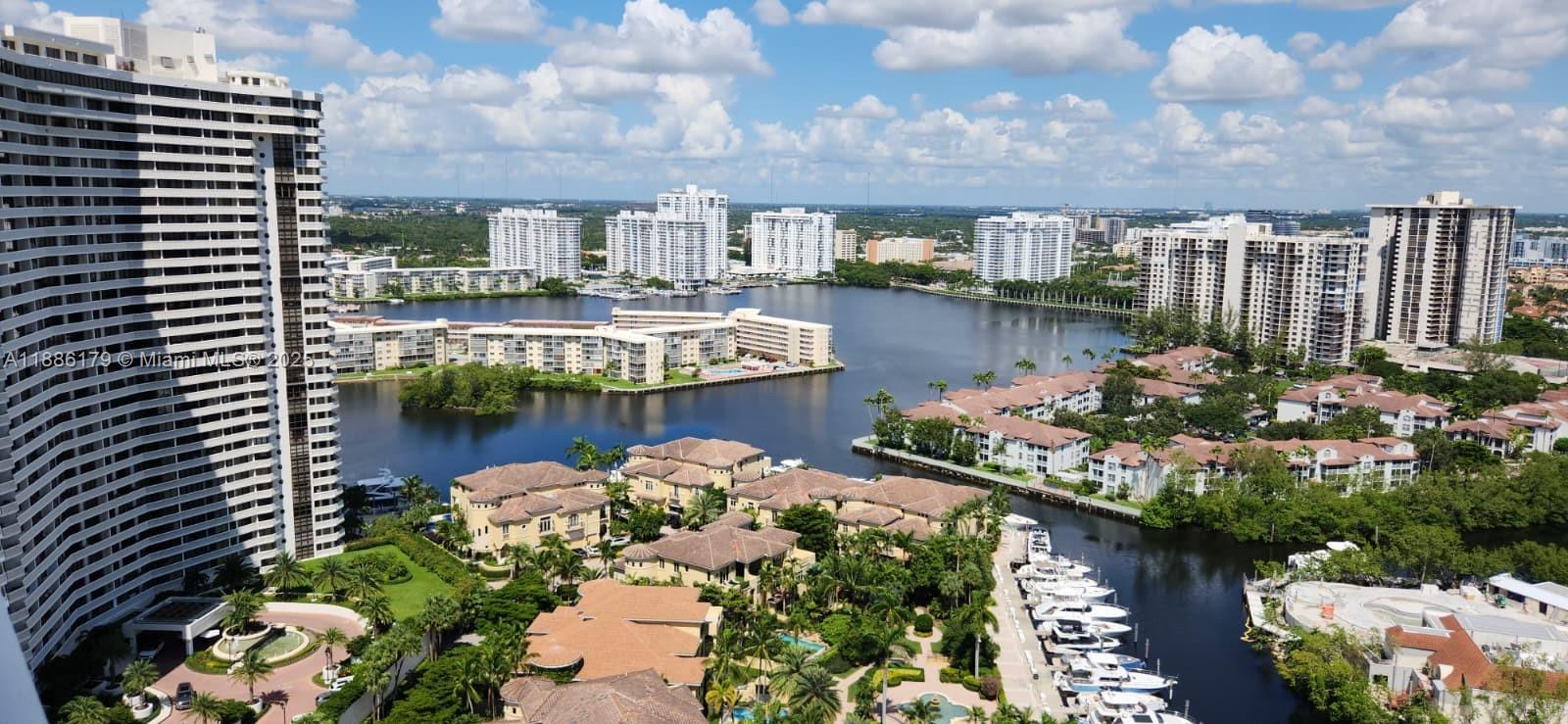 2000 ISL BLVD WILLIAMS IS - Residential Lease