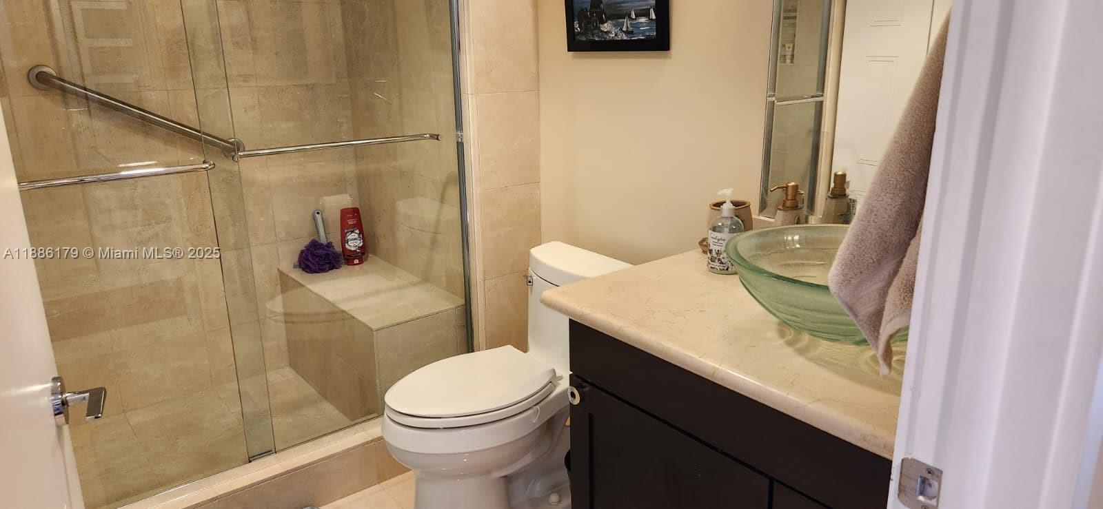 2000 ISL BLVD WILLIAMS IS - Residential Lease