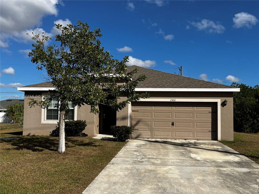 Affordable 6 year old CBS home that screams "GREAT VALUE".  Large open floor plan that features 4 bedrooms, 2 full baths, a 2 car garage, interior laundry room, and a back patio under roof to relax and enjoy the large back yard.  1900 Sq Ft under air!